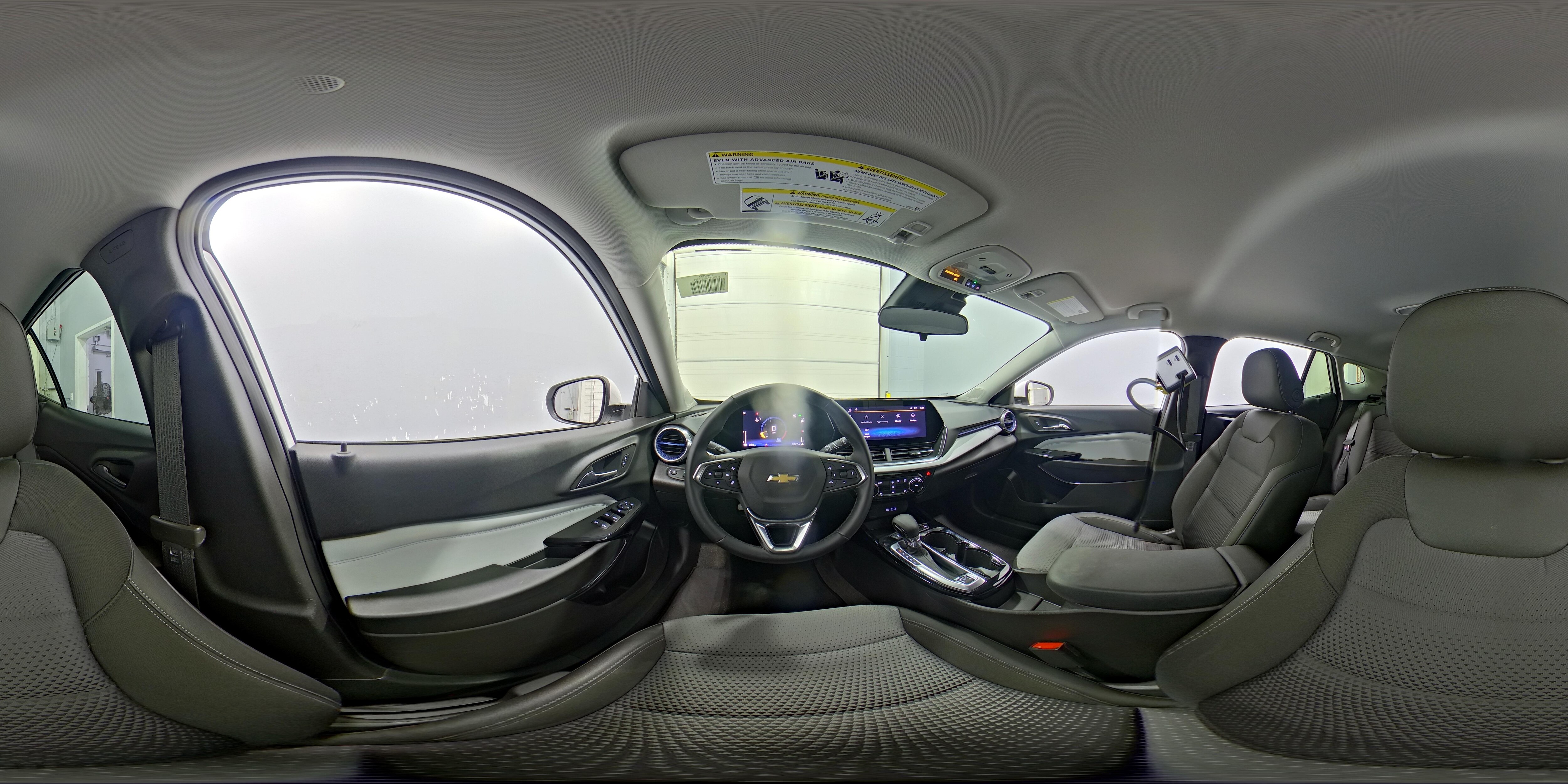 2025 Chevrolet Trax LT - Photo 26