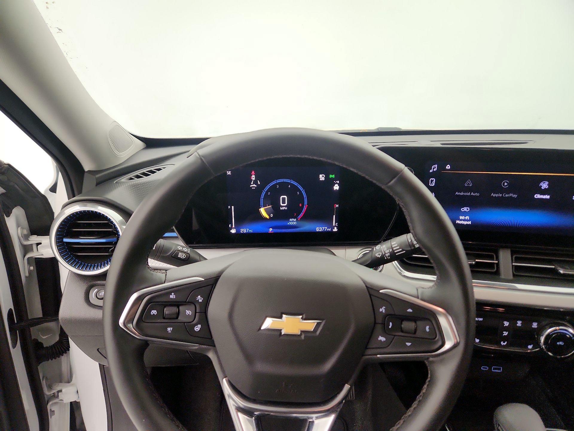 Thumbnail: 2025 Chevrolet Trax - 10