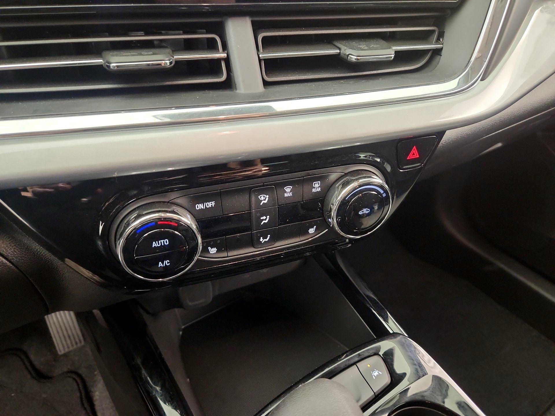 Thumbnail: 2025 Chevrolet Trax - 16