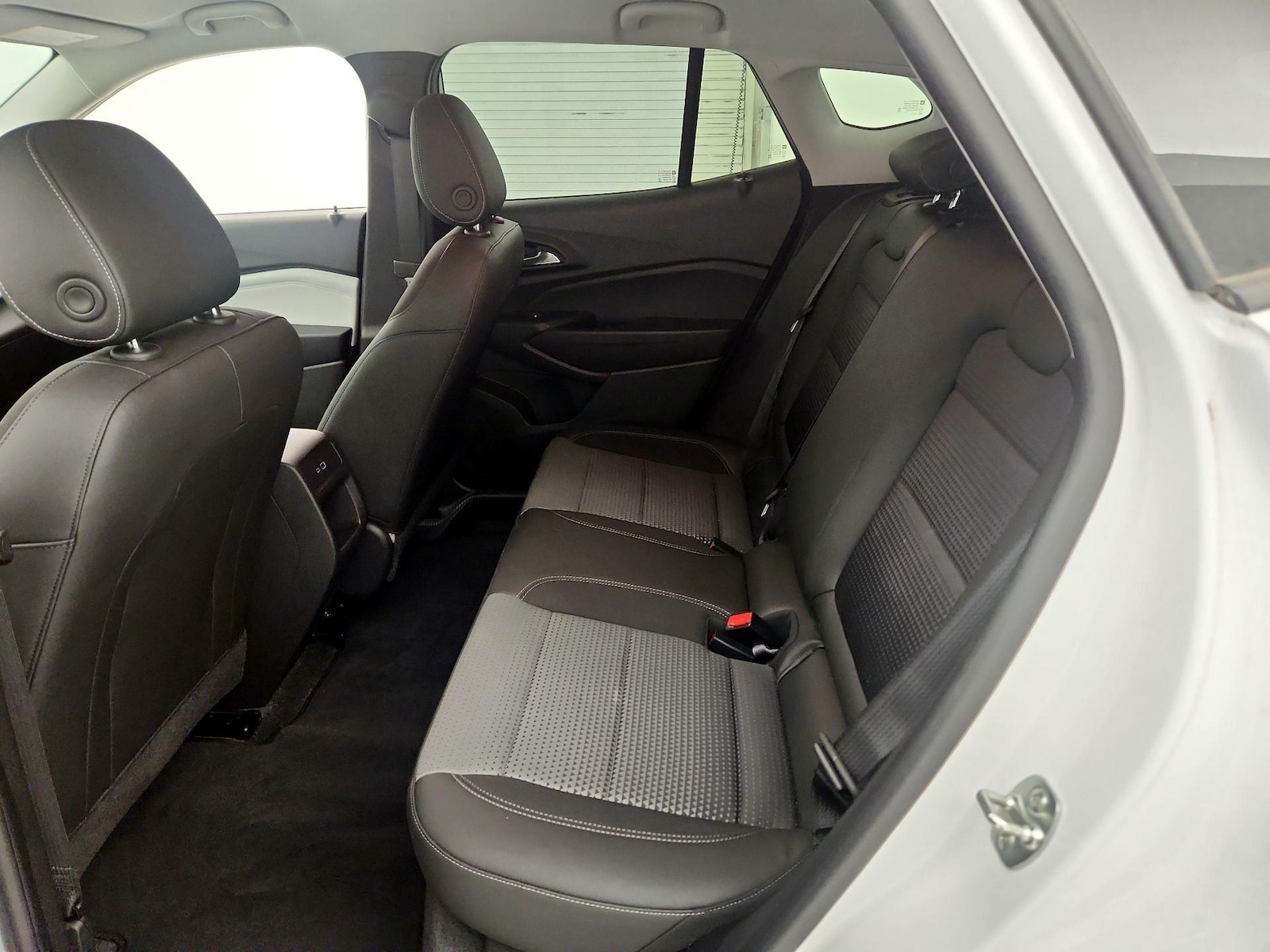 2025 Chevrolet Trax LT - Photo 20