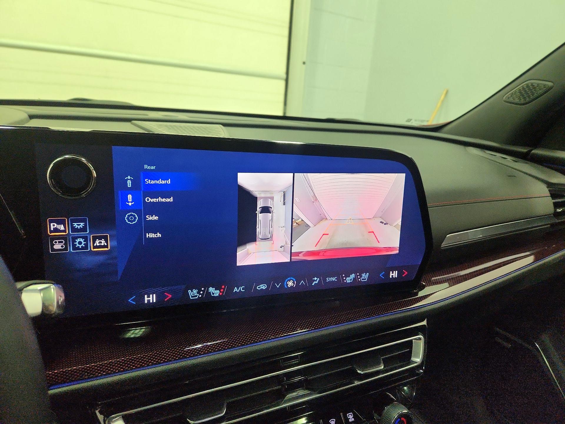 Thumbnail: 2024 Chevrolet Traverse - 15