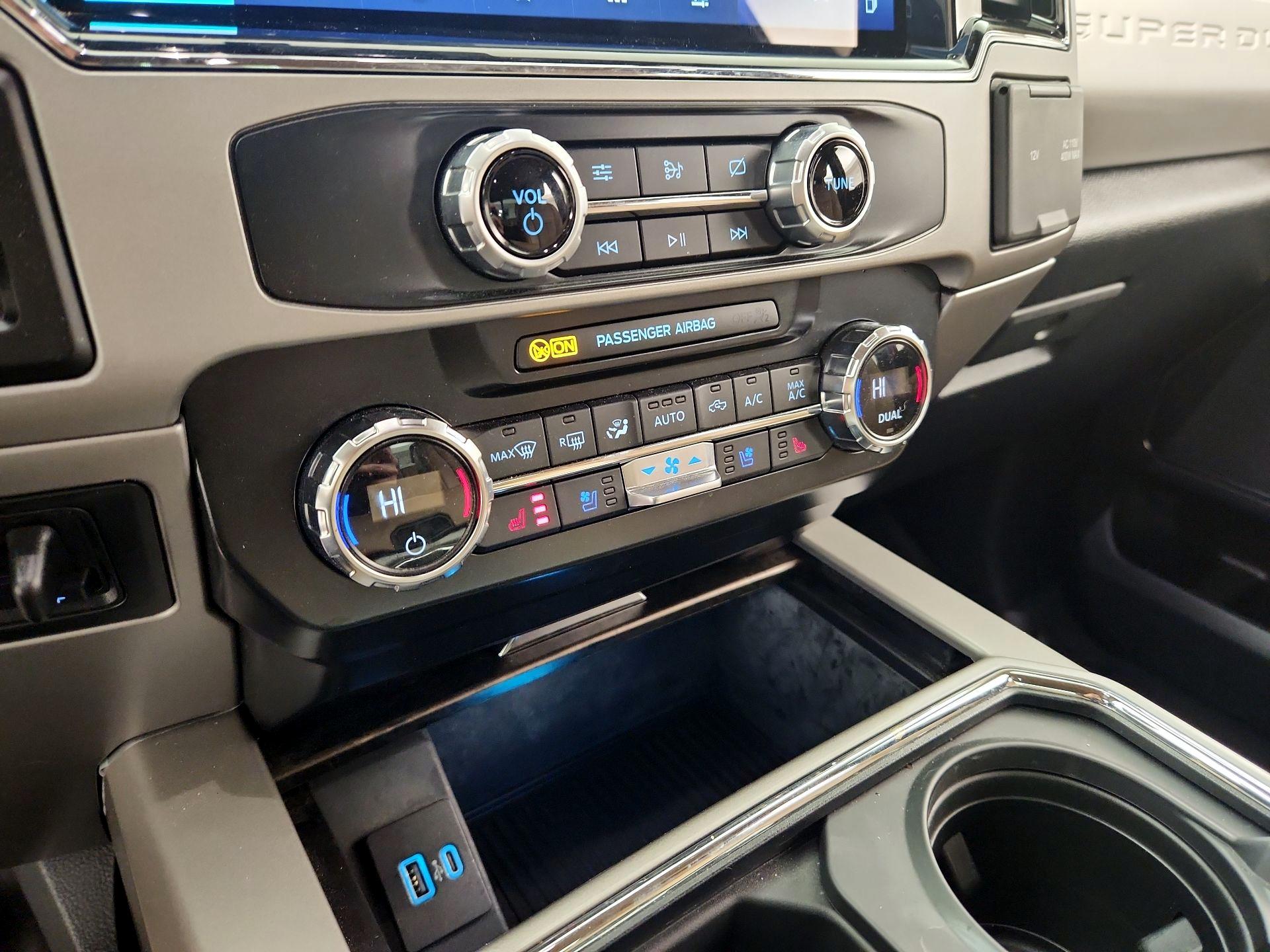 Thumbnail: 2022 Ford F-350 - 17