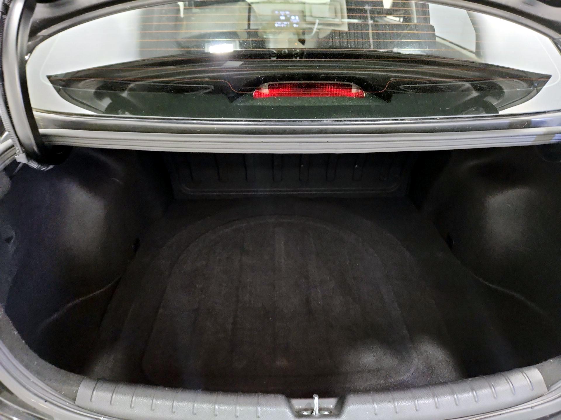 Thumbnail: 2021 Kia Rio - 20