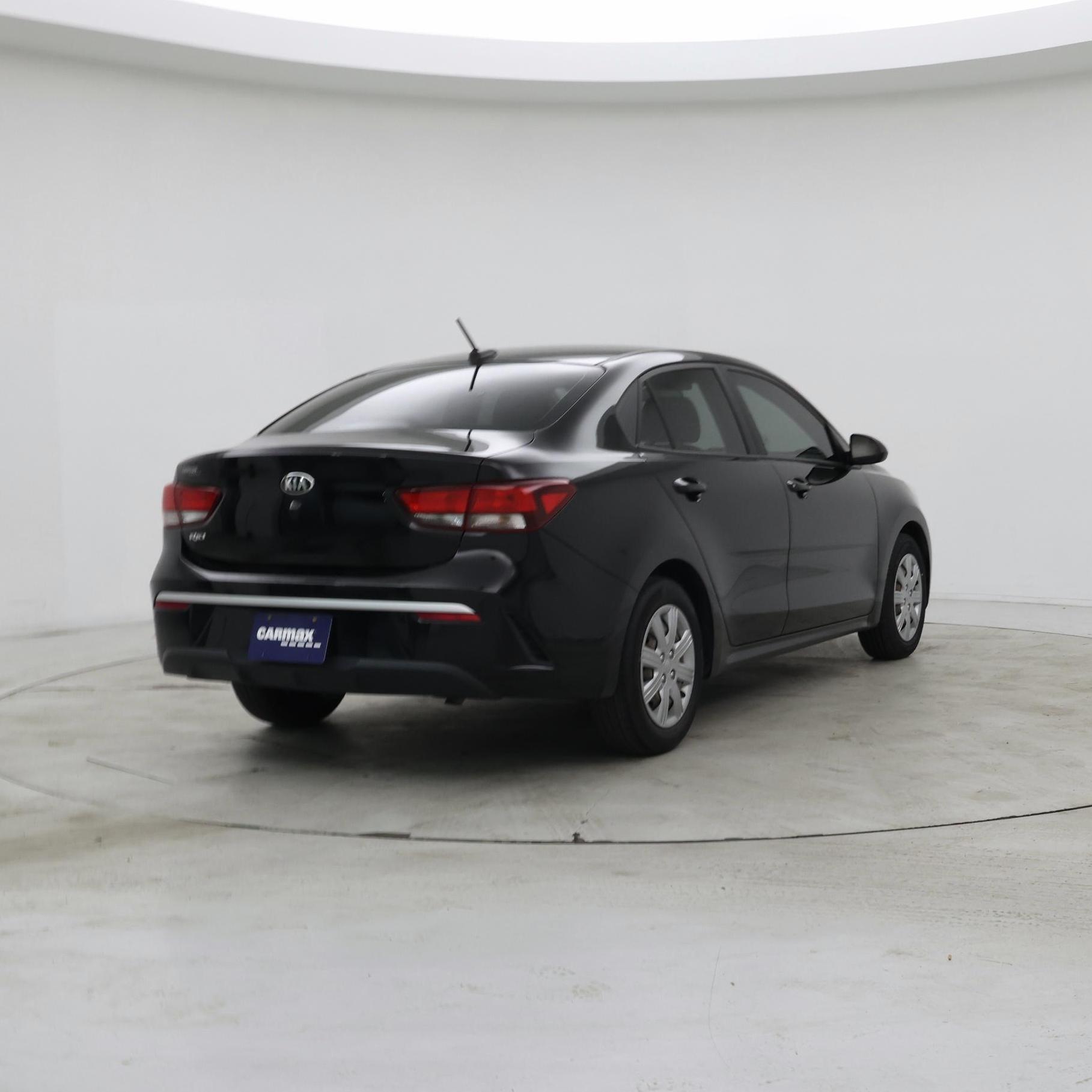 Thumbnail: 2021 Kia Rio - 8