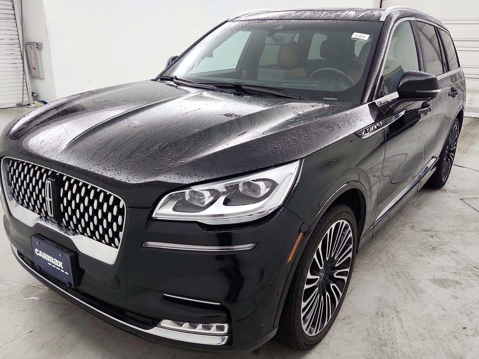 Thumbnail: 2023 Lincoln Aviator - 3