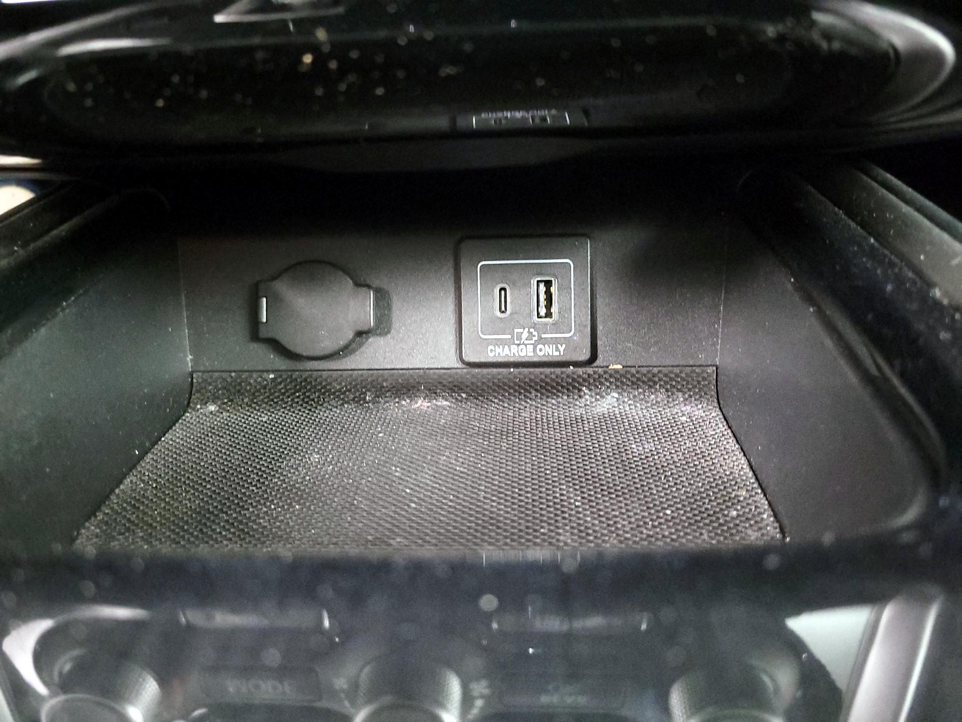 Thumbnail: 2019 Nissan Pathfinder - 18