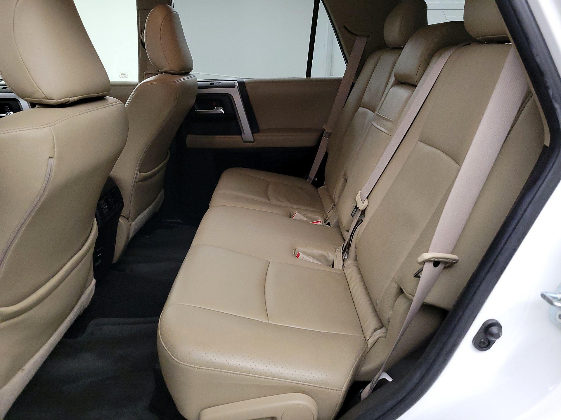 Thumbnail: 2015 Toyota 4Runner - 20