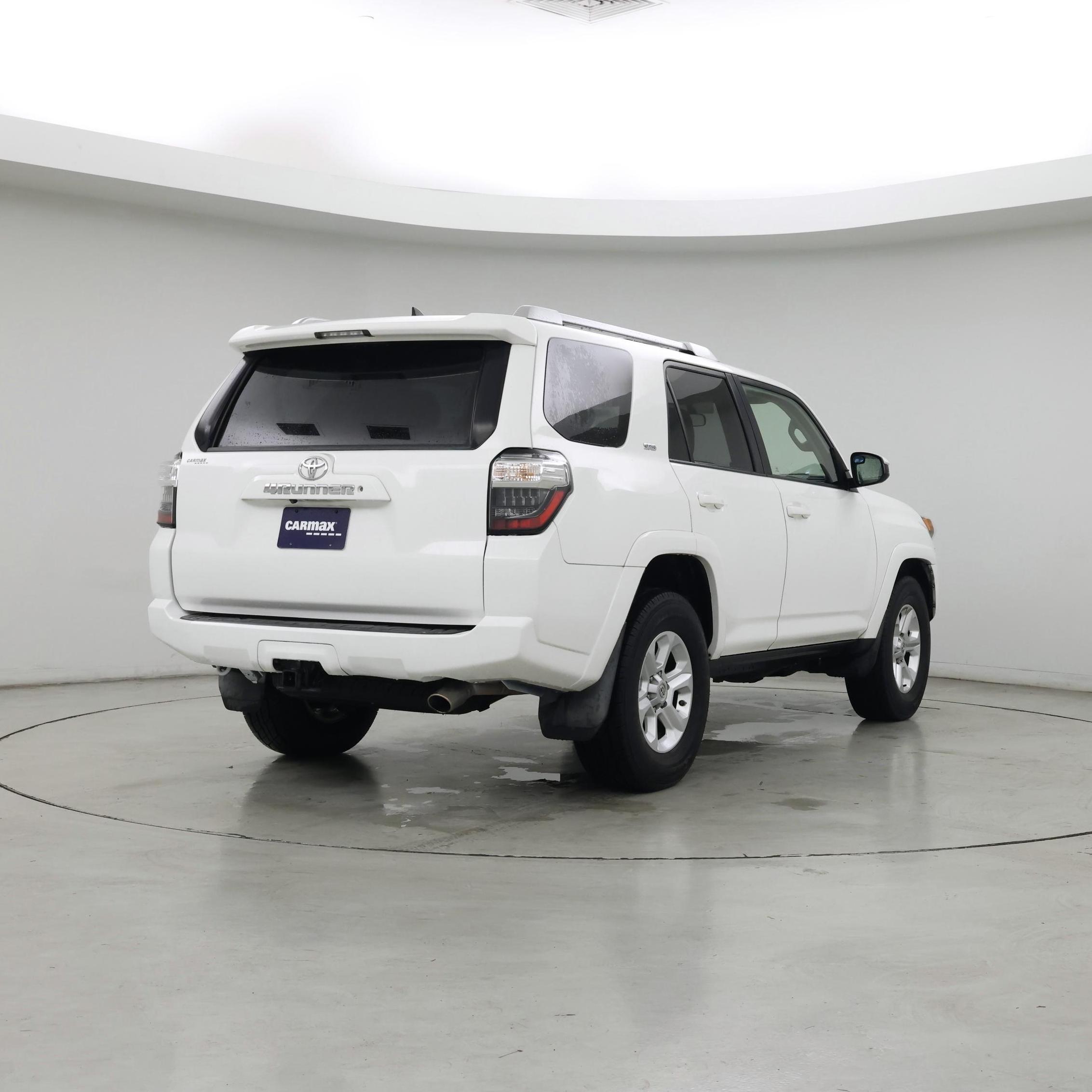 Thumbnail: 2015 Toyota 4Runner - 8