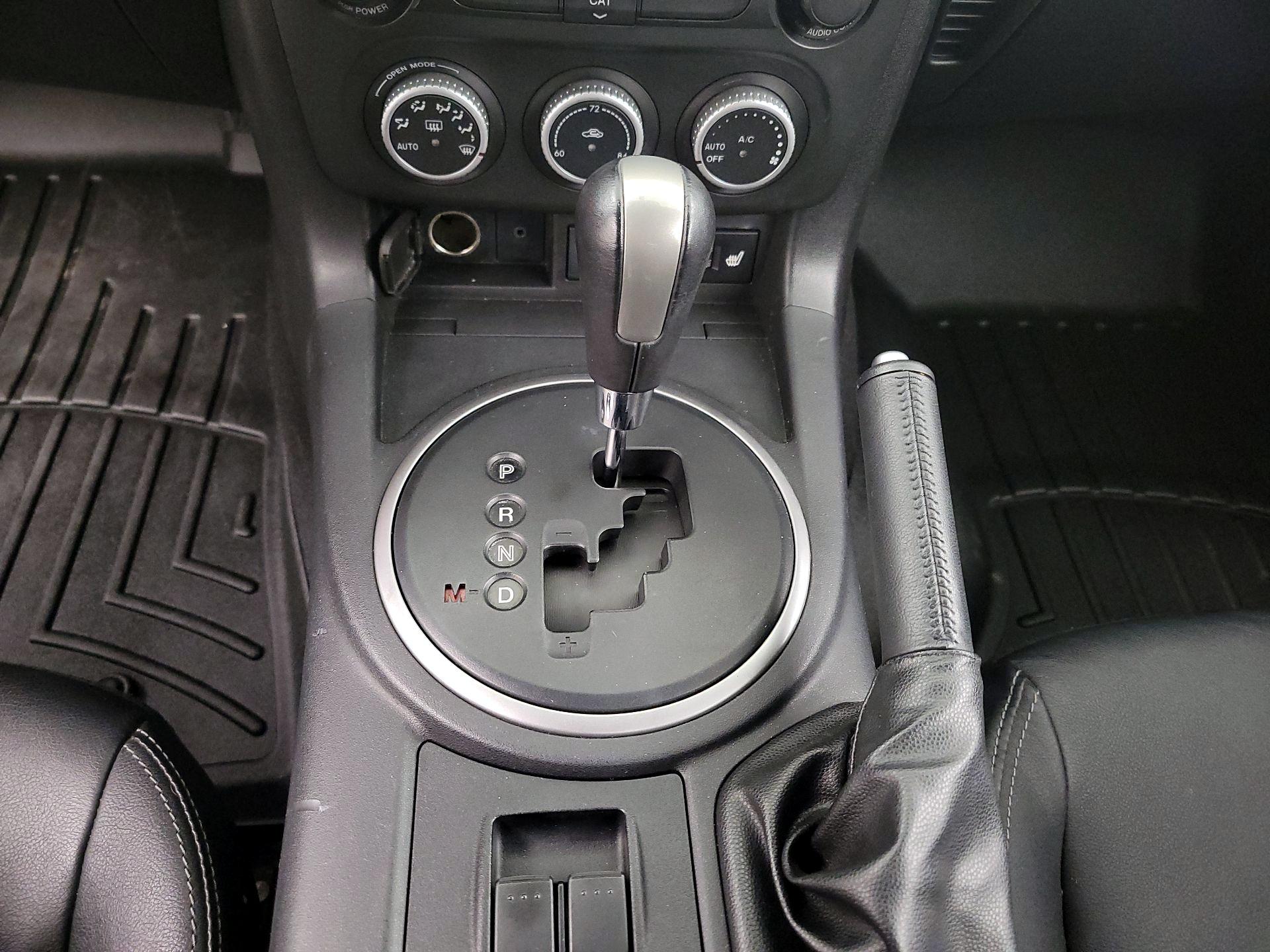 Thumbnail: 2015 Mazda MX-5 Miata - 16