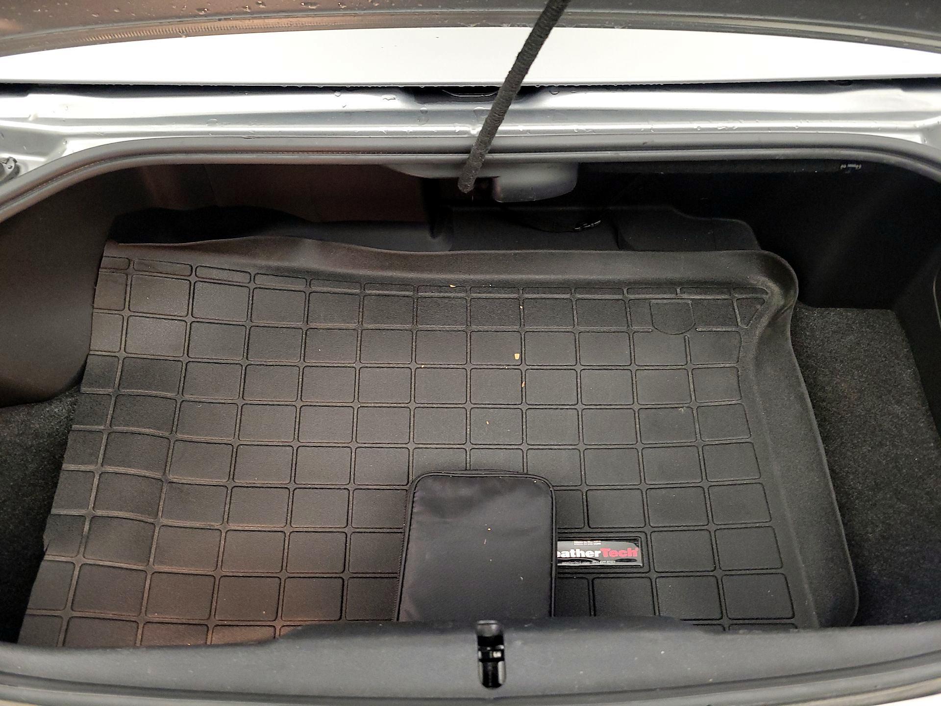 Thumbnail: 2015 Mazda MX-5 Miata - 18