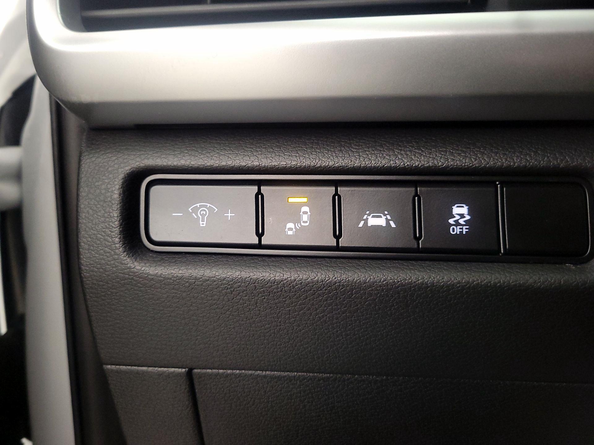 Thumbnail: 2020 Kia Telluride - 13