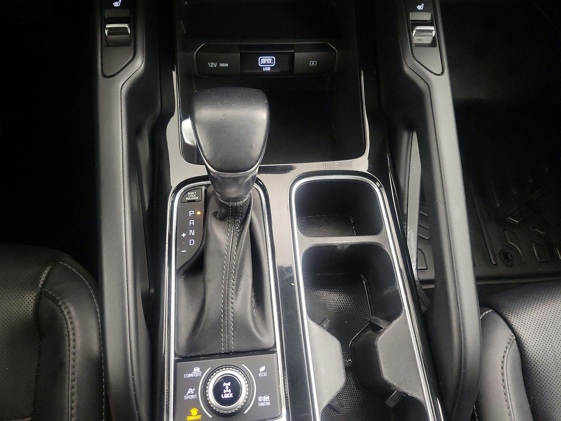 Thumbnail: 2020 Kia Telluride - 17