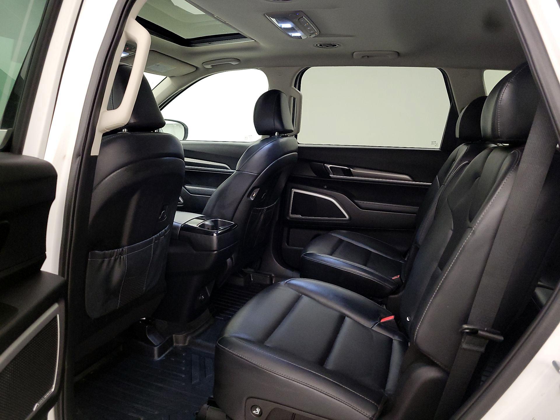 Thumbnail: 2020 Kia Telluride - 20