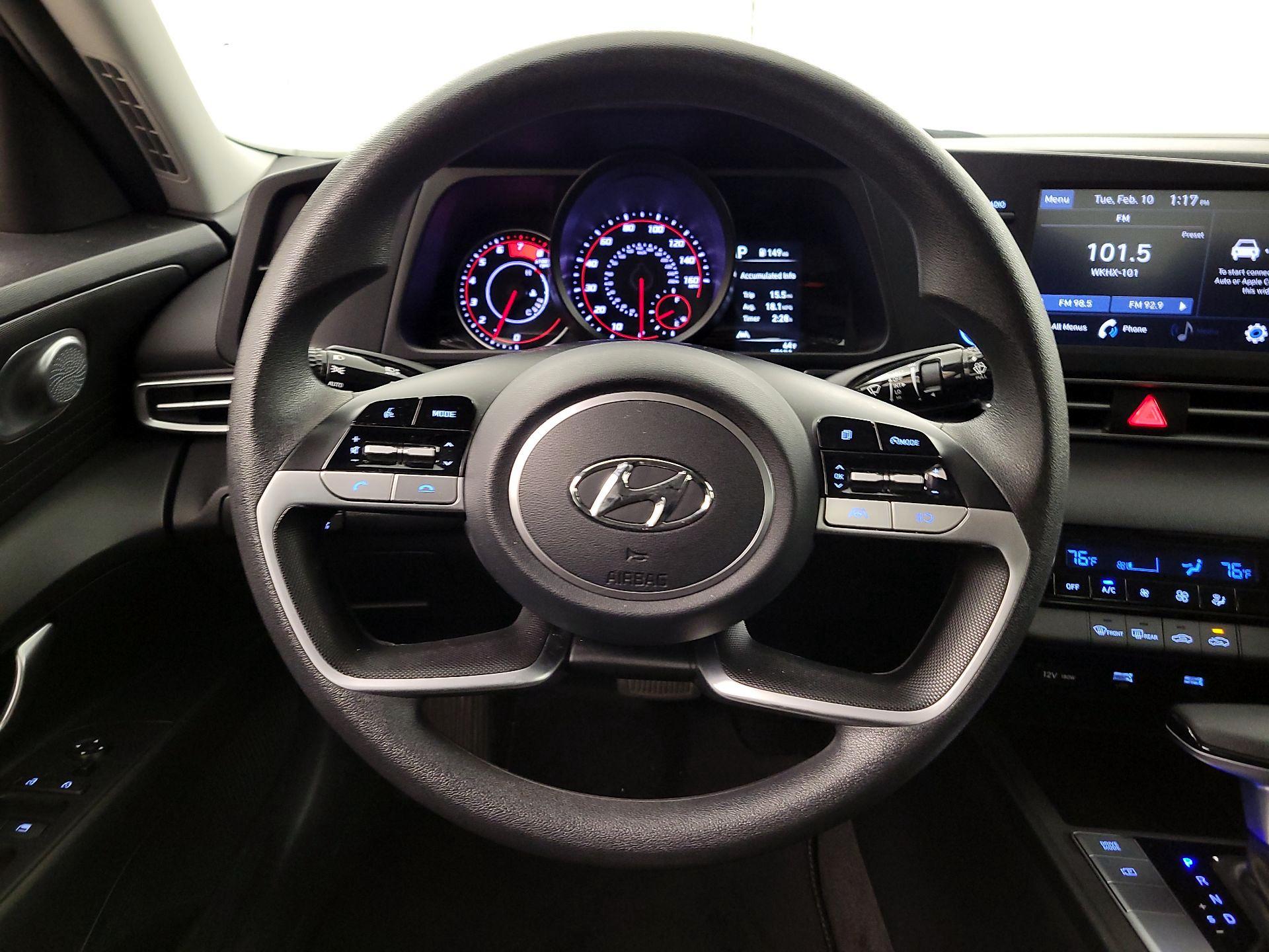 Thumbnail: 2023 Hyundai Elantra - 10