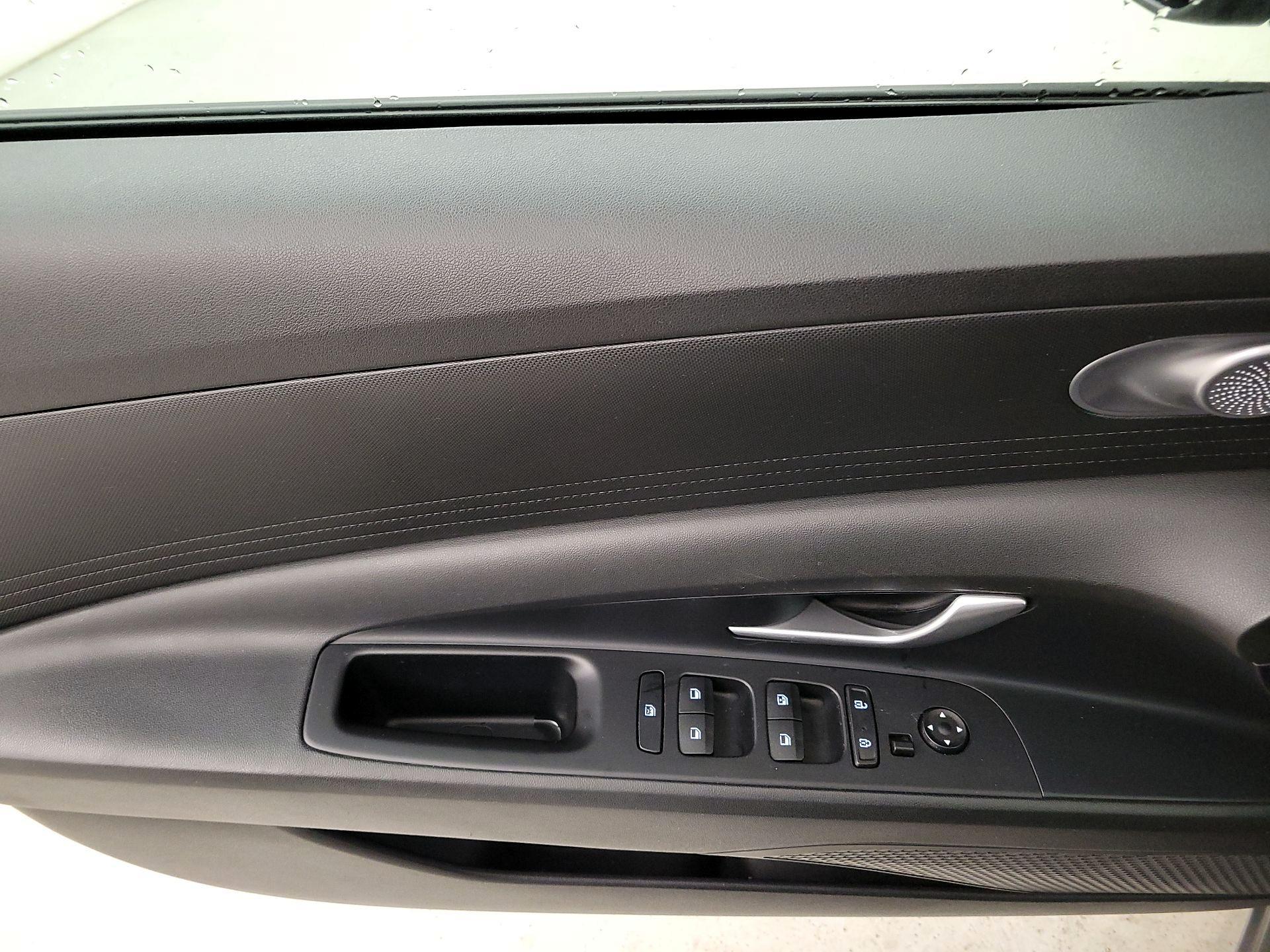 Thumbnail: 2023 Hyundai Elantra - 12