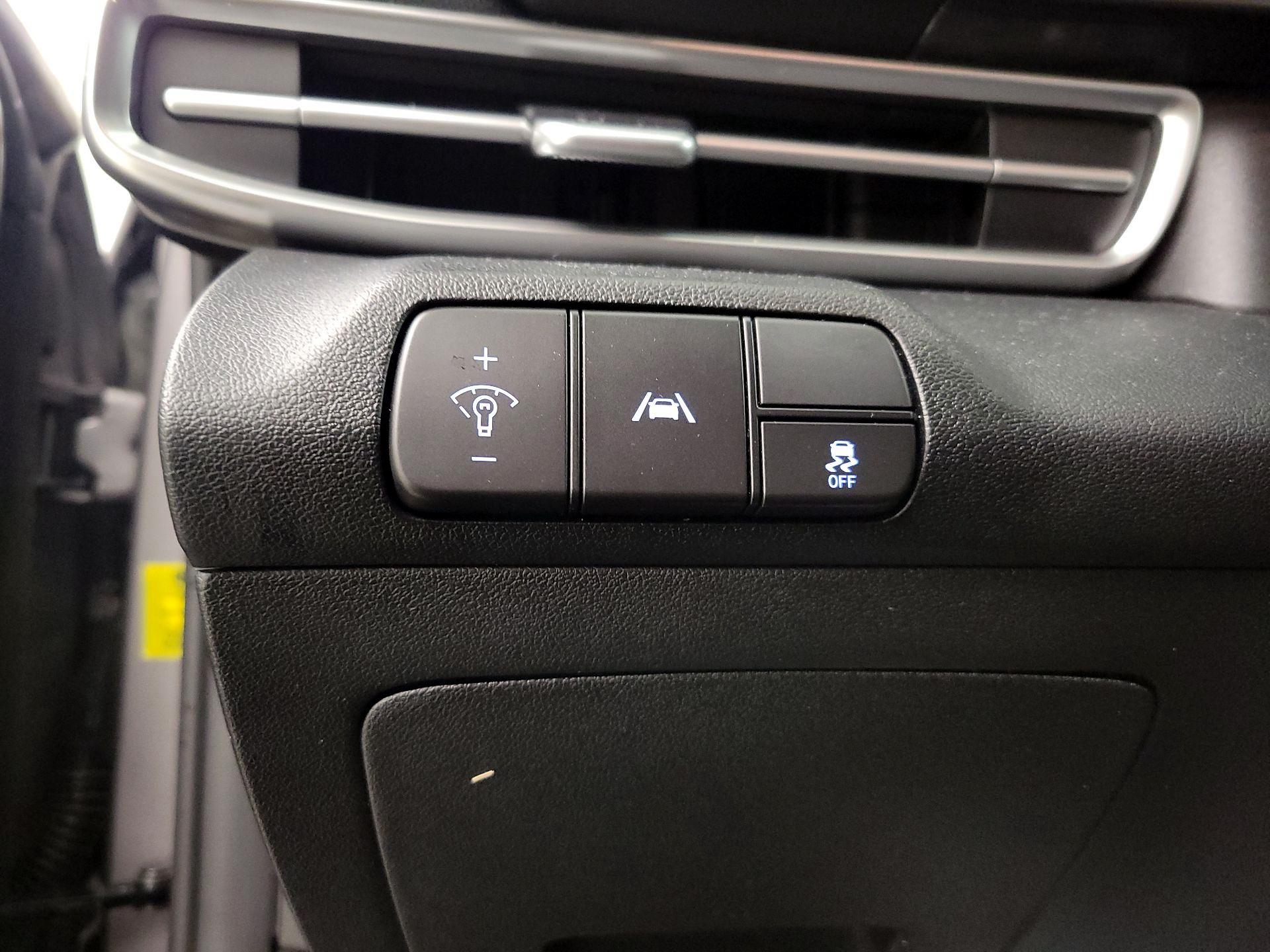 Thumbnail: 2023 Hyundai Elantra - 13