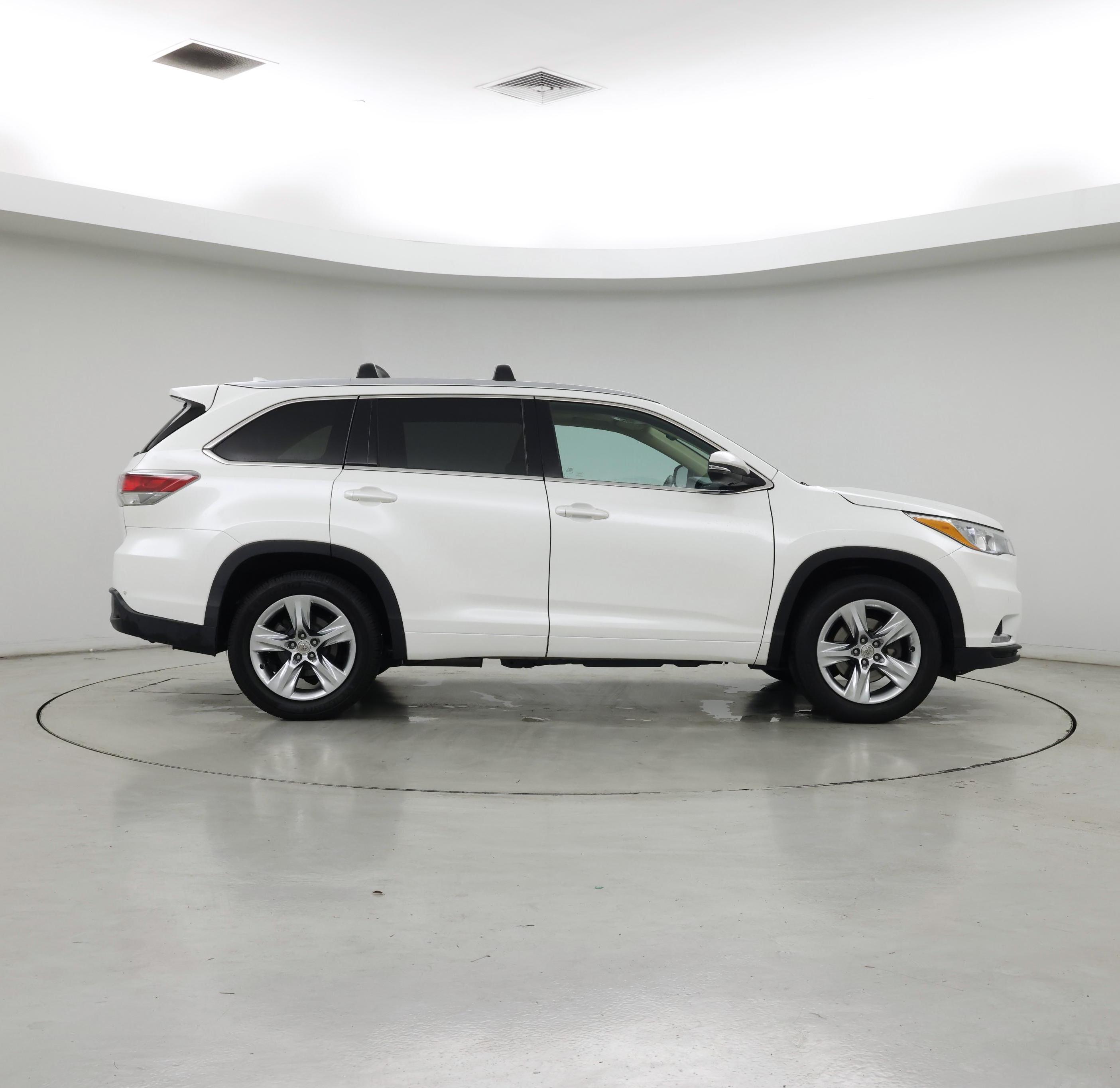 Thumbnail: 2015 Toyota Highlander - 7