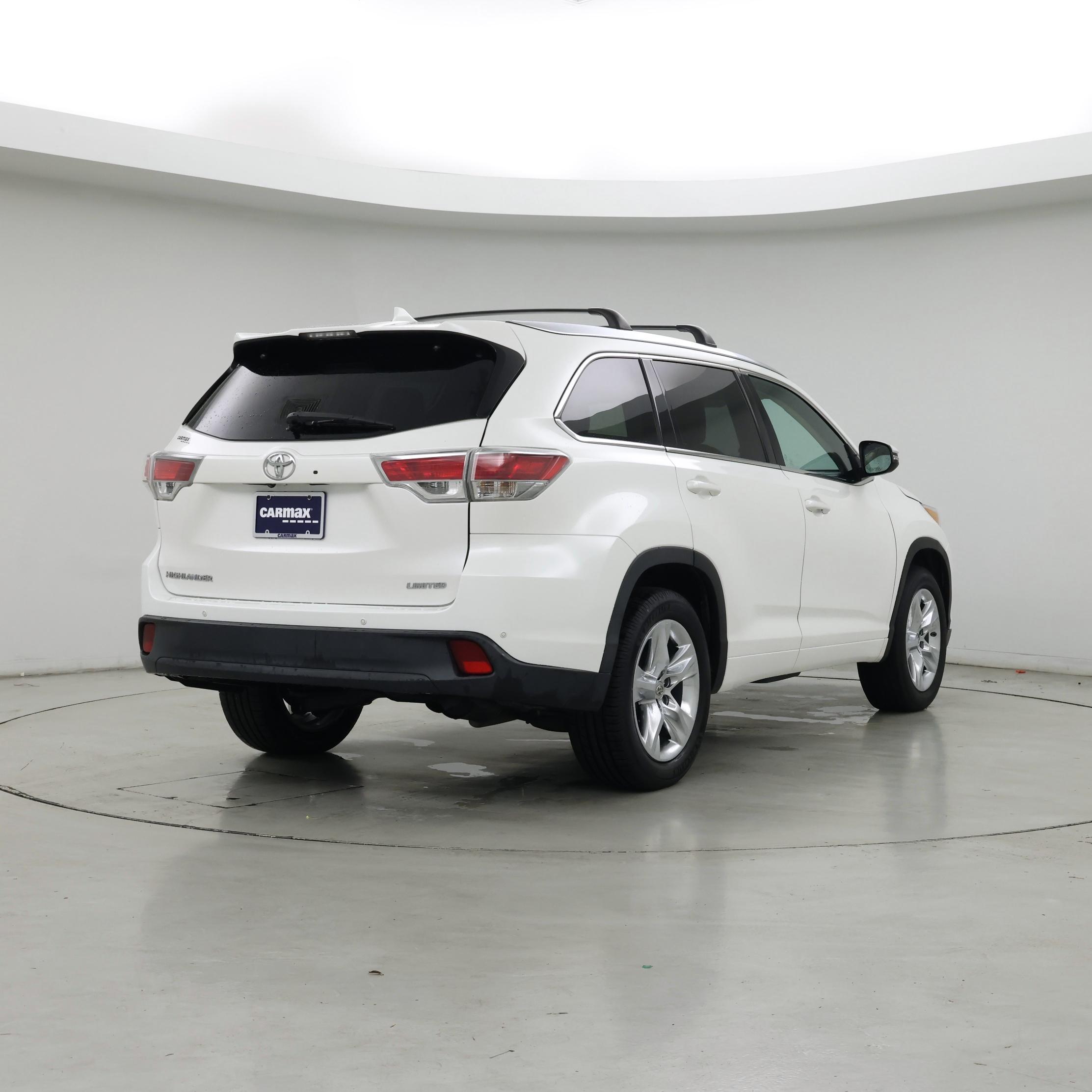 Thumbnail: 2015 Toyota Highlander - 8