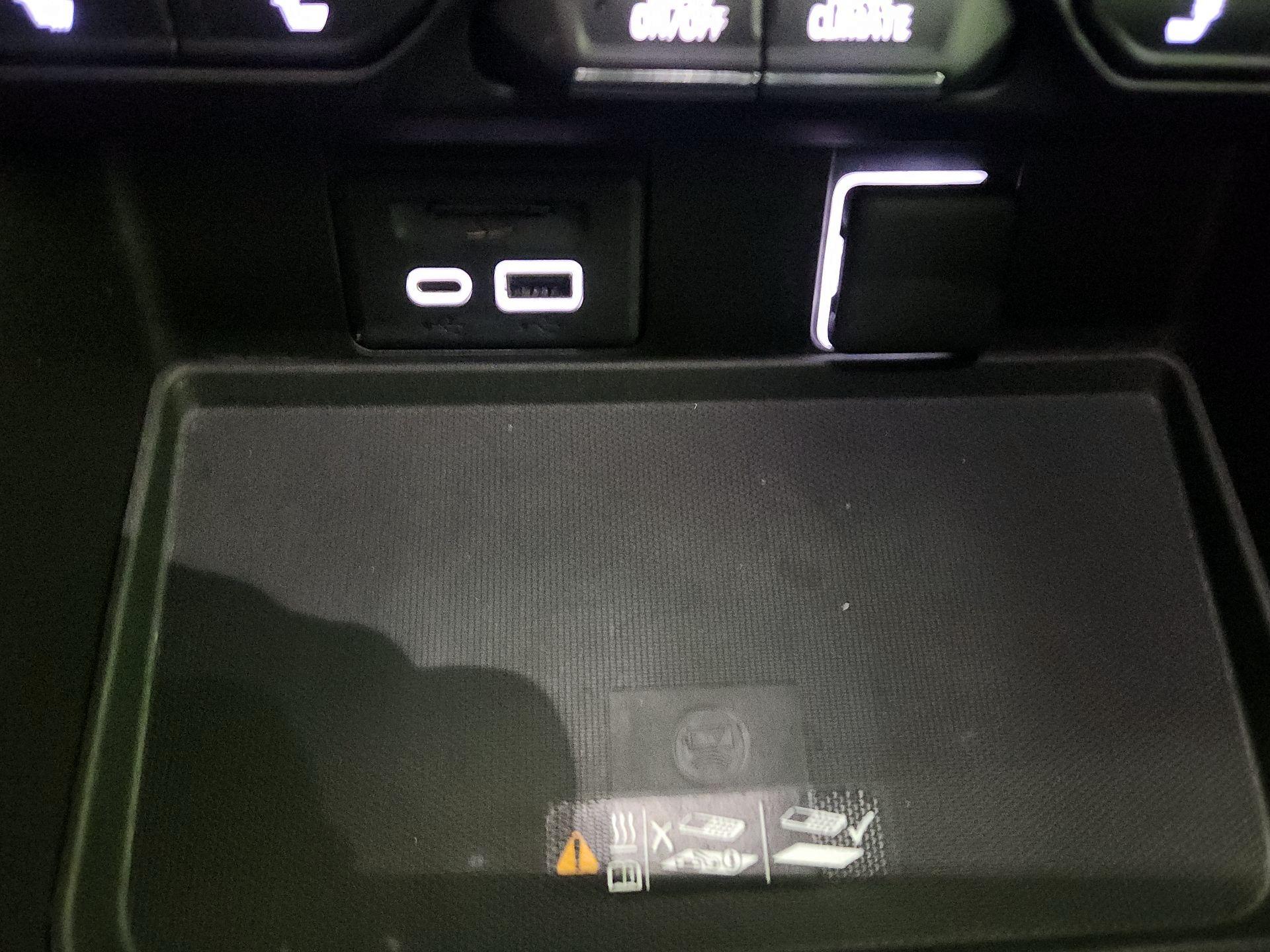 Thumbnail: 2021 Chevrolet Suburban - 19