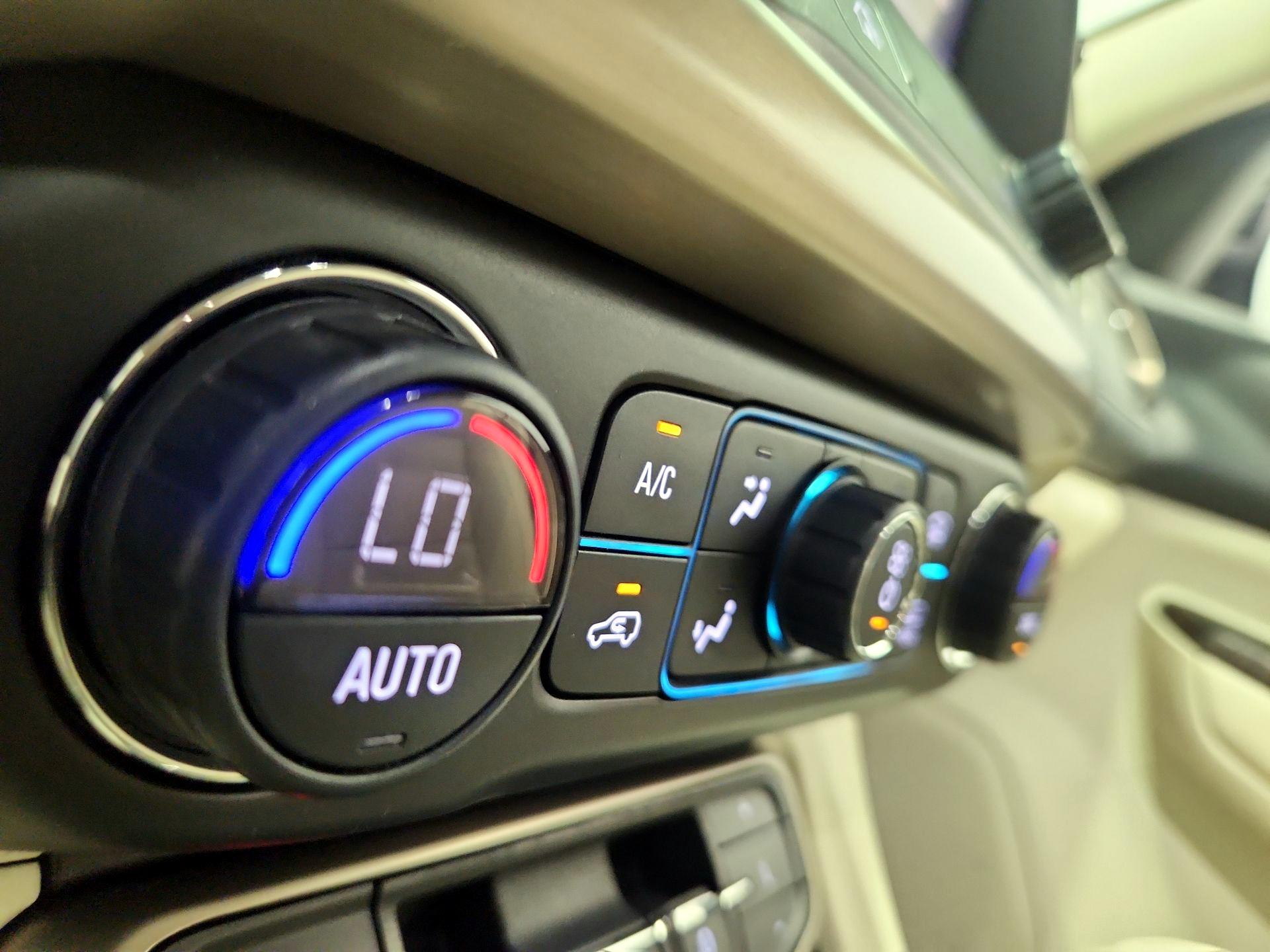 Thumbnail: 2021 GMC Acadia - 16