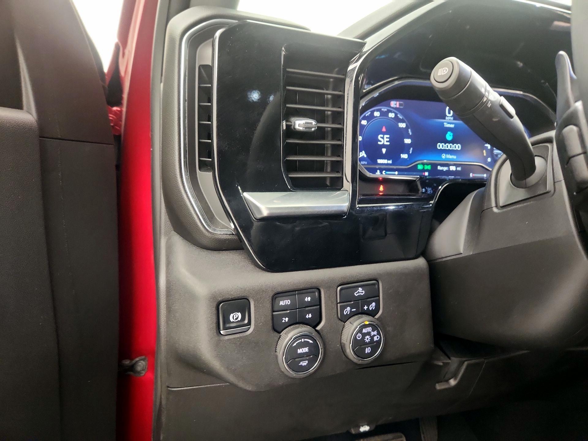 Thumbnail: 2024 Chevrolet Silverado 1500 - 13