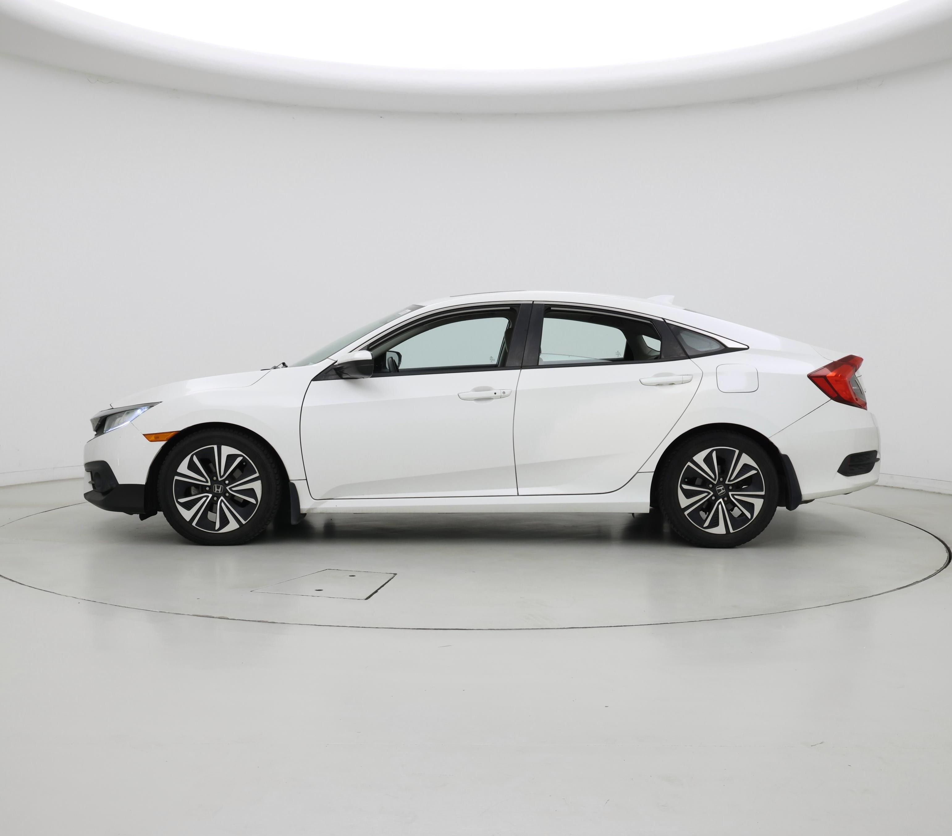 Thumbnail: 2016 Honda Civic - 3