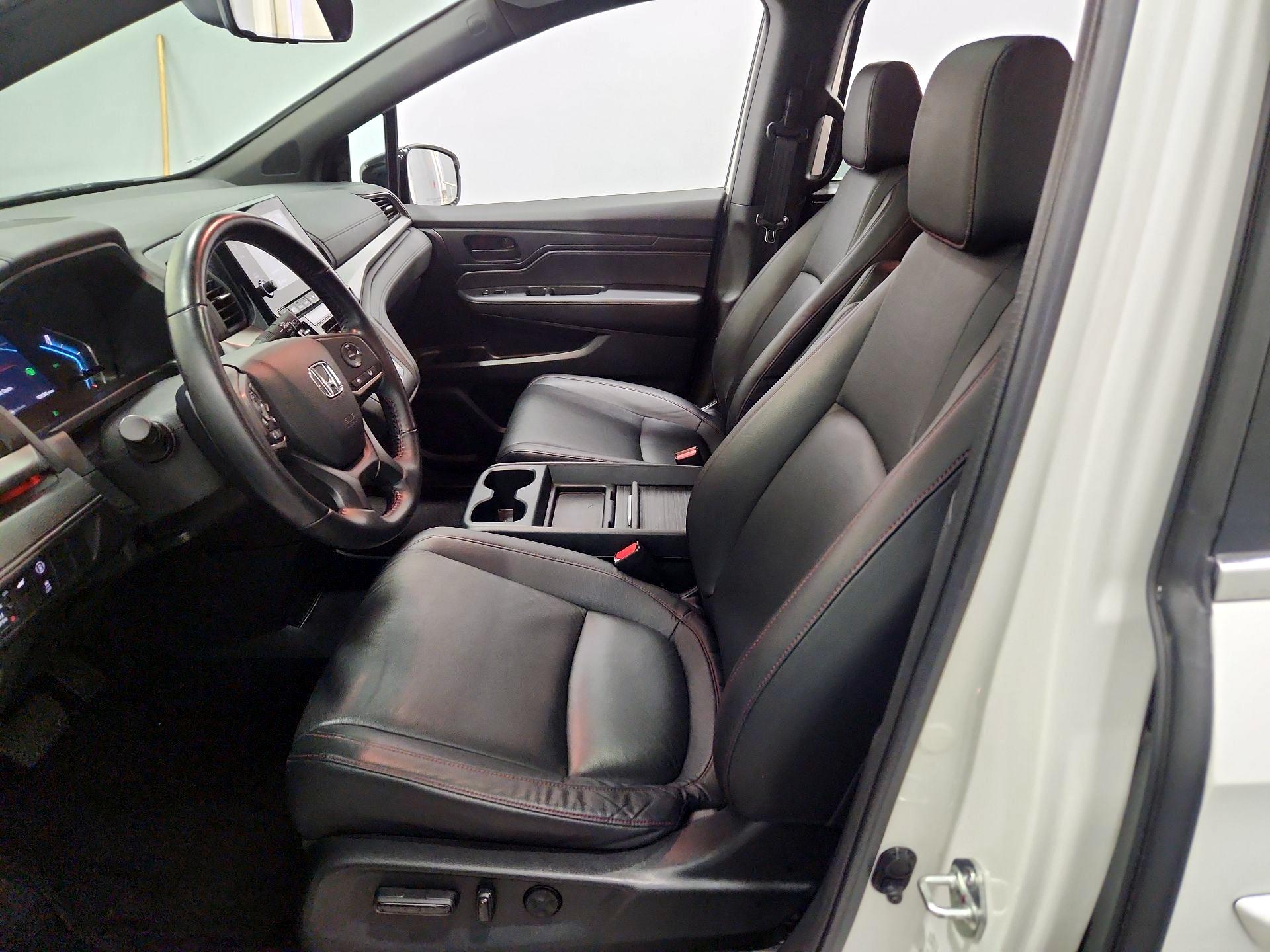 Thumbnail: 2023 Honda Odyssey - 11