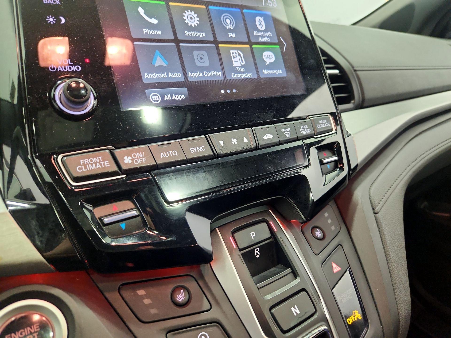 Thumbnail: 2023 Honda Odyssey - 16