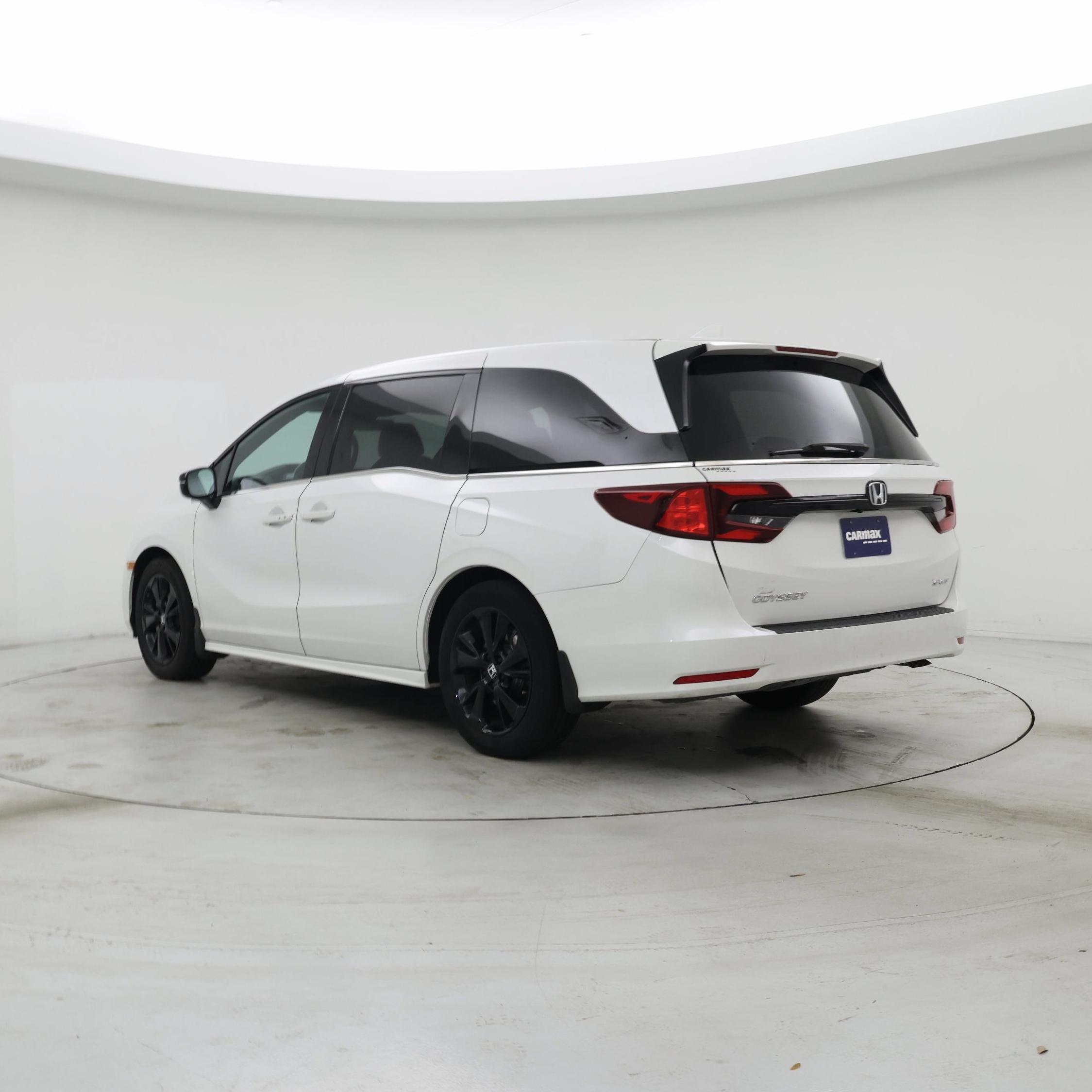 Thumbnail: 2023 Honda Odyssey - 2