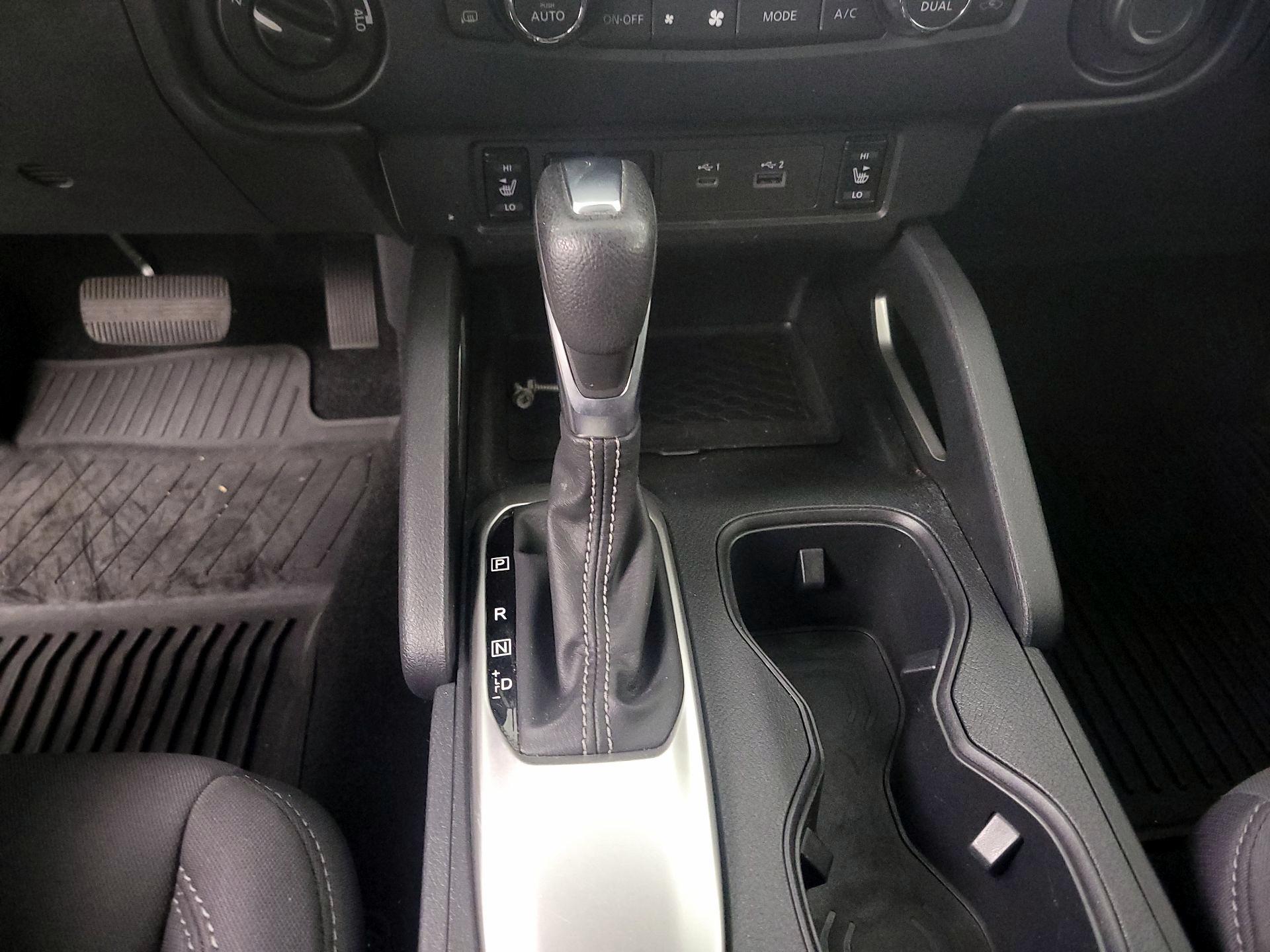 Thumbnail: 2022 Nissan Frontier - 17