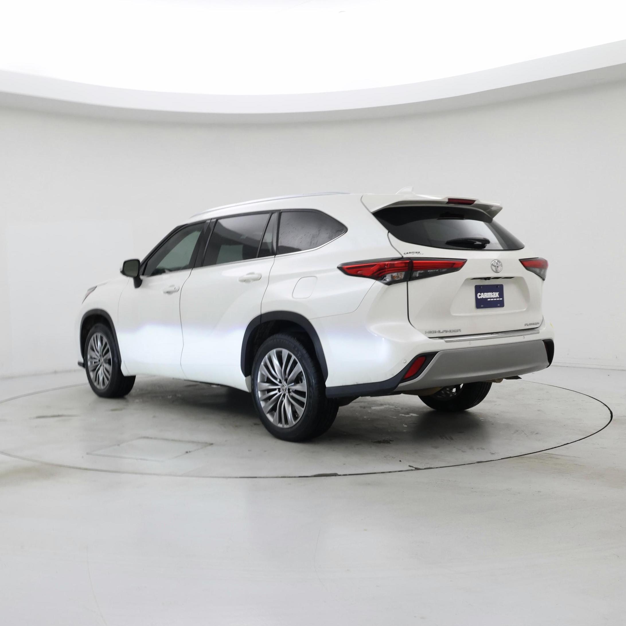 Thumbnail: 2021 Toyota Highlander - 2
