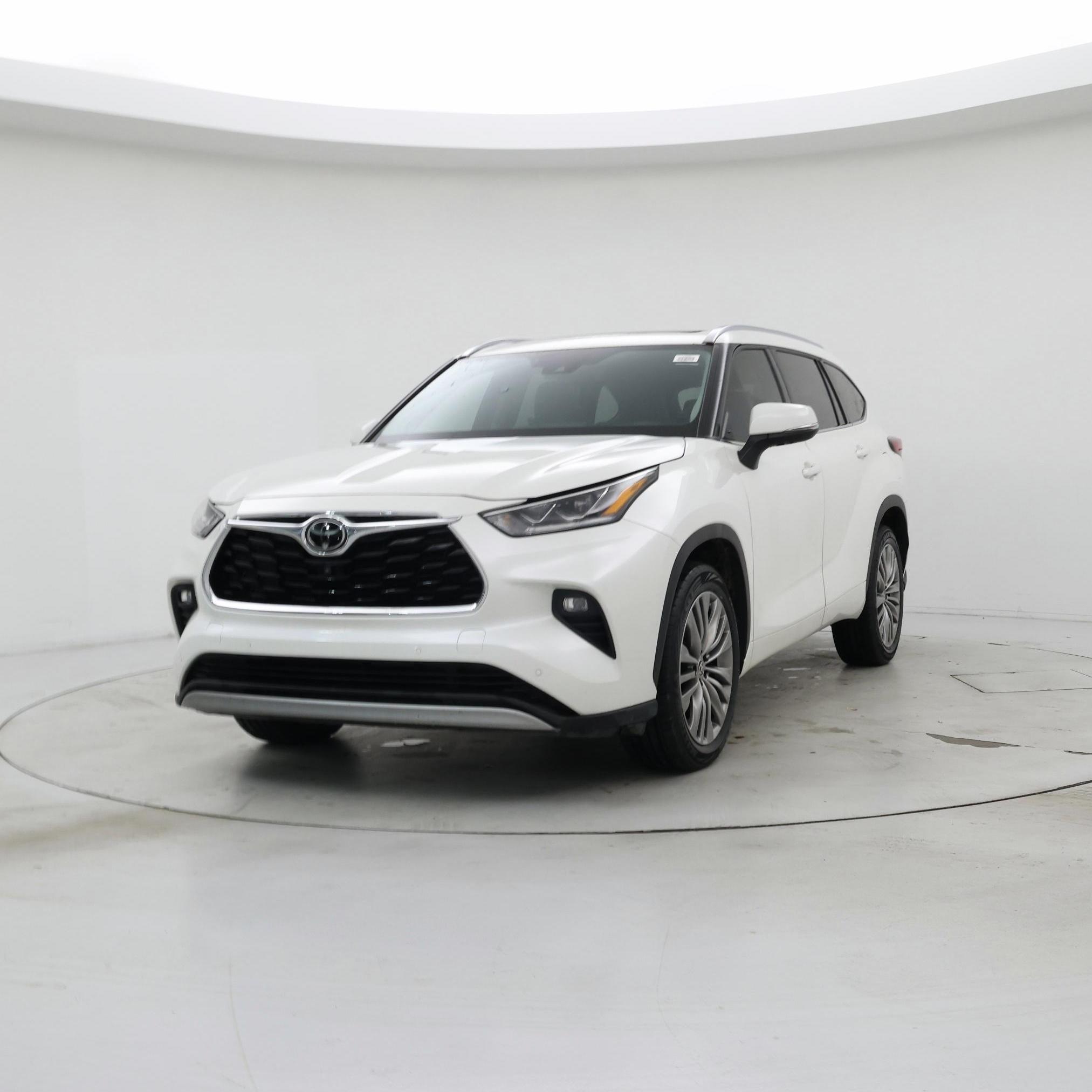 Thumbnail: 2021 Toyota Highlander - 4
