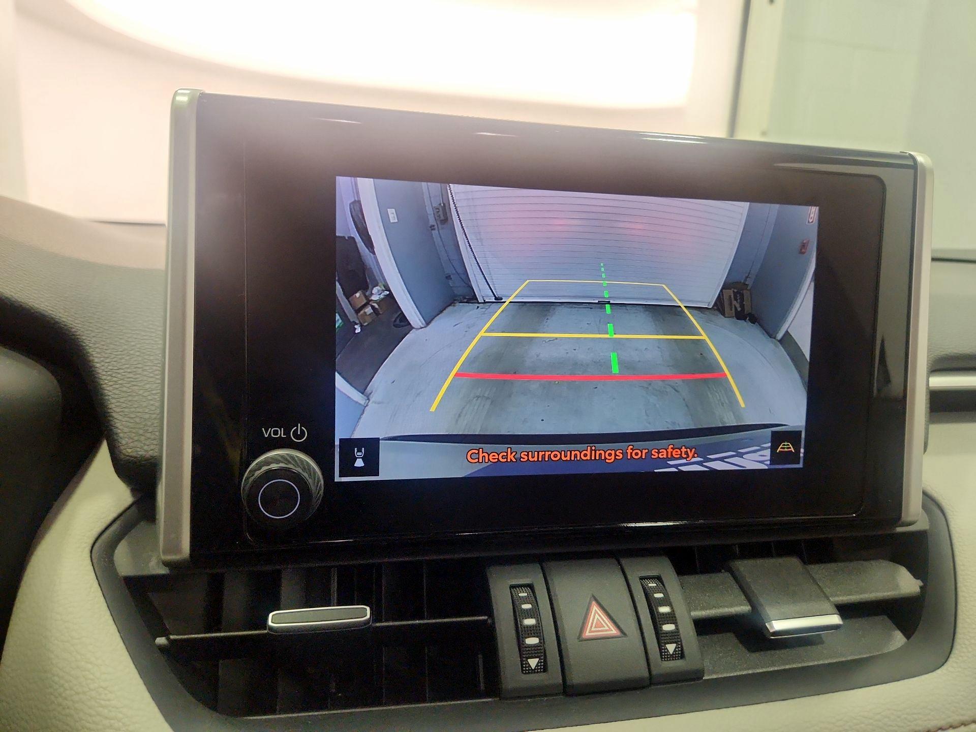 Thumbnail: 2023 Toyota RAV4 - 15