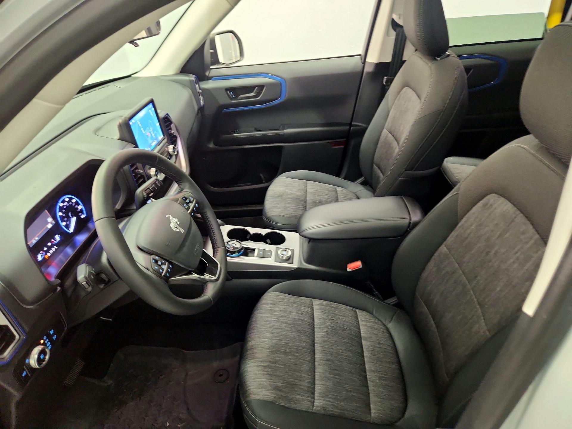 Thumbnail: 2023 Ford Bronco Sport - 11