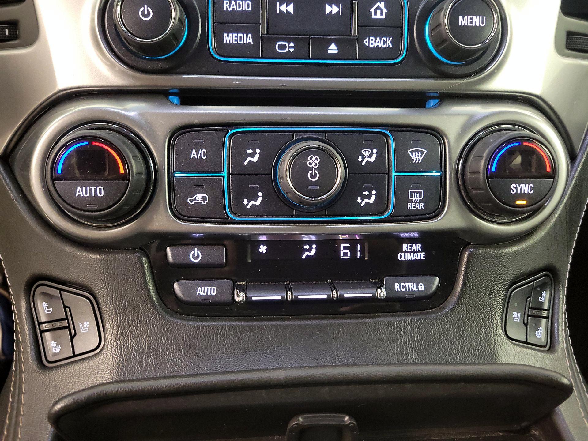 Thumbnail: 2019 Chevrolet Tahoe - 17