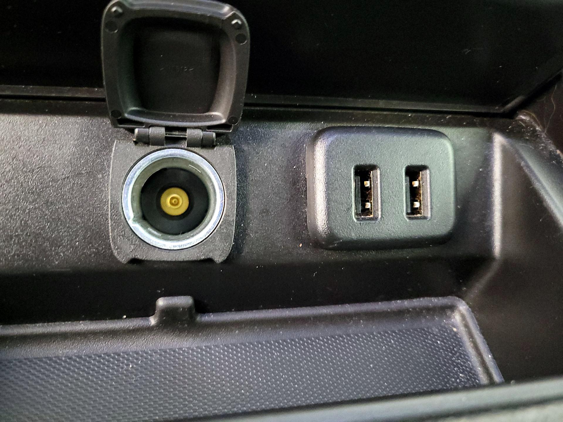 Thumbnail: 2019 Chevrolet Tahoe - 19