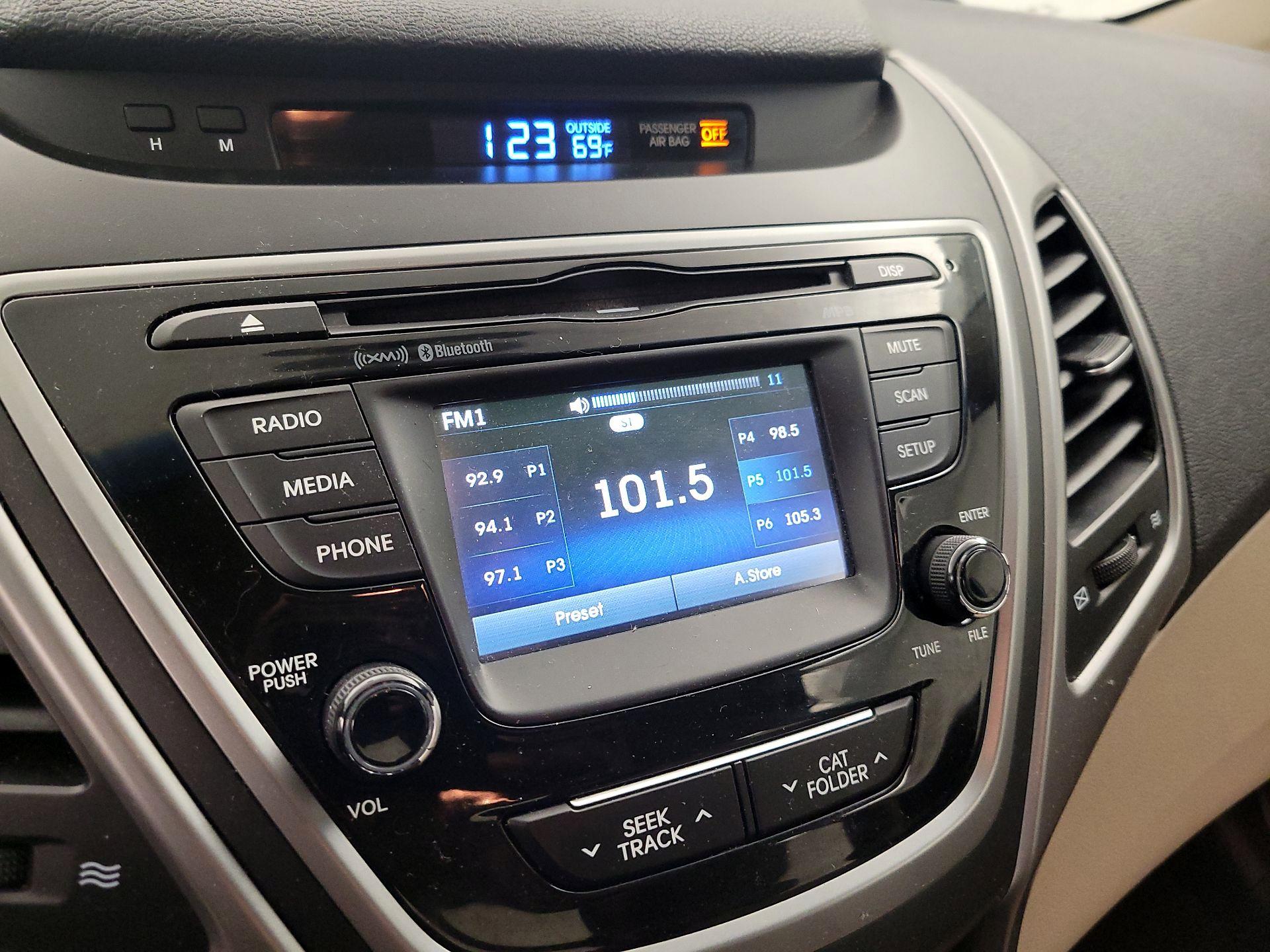 Thumbnail: 2016 Hyundai Elantra - 15