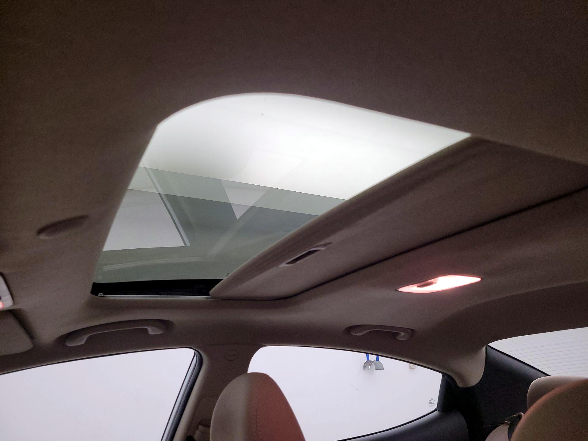 Thumbnail: 2016 Hyundai Elantra - 19