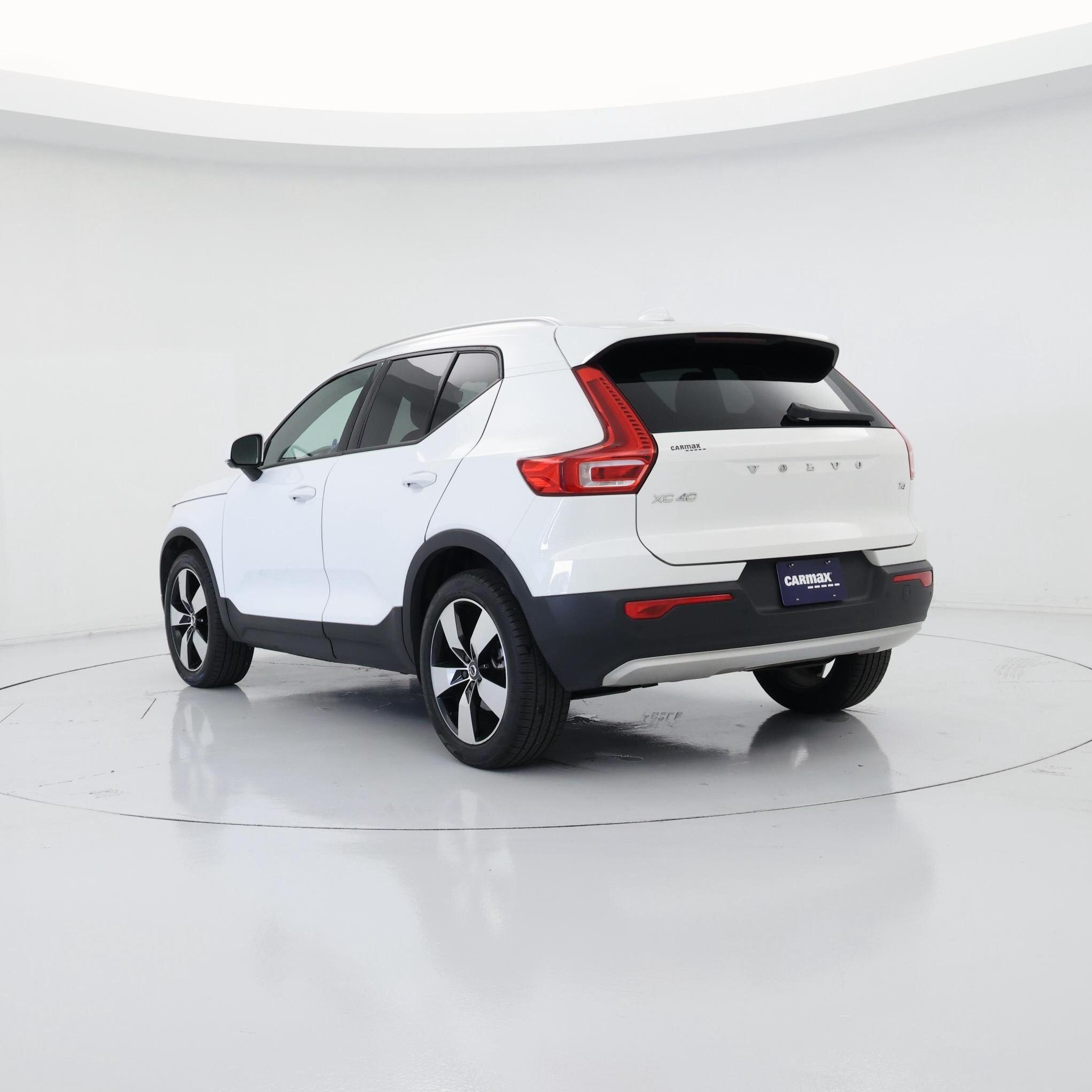 Thumbnail: 2020 Volvo XC40 - 2