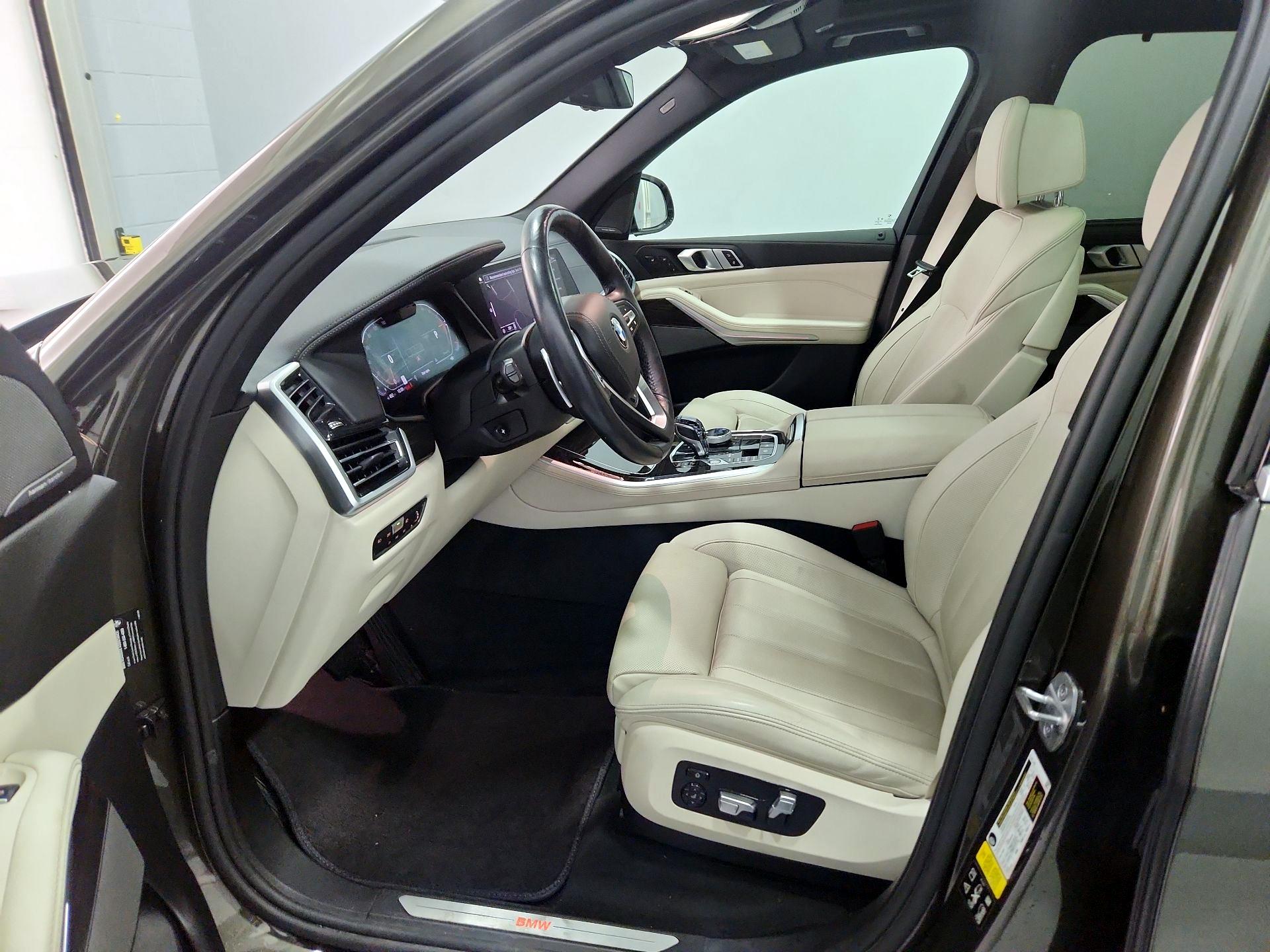 Thumbnail: 2021 BMW X5 - 11