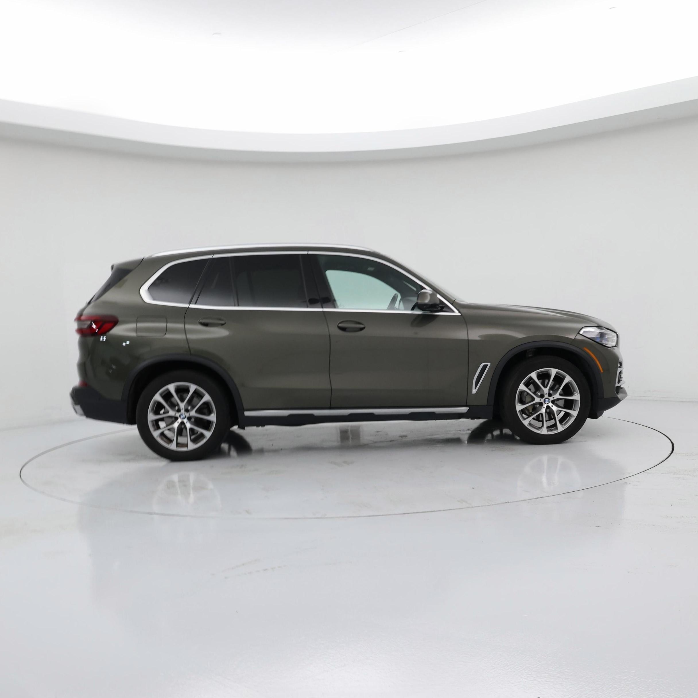 Thumbnail: 2021 BMW X5 - 7
