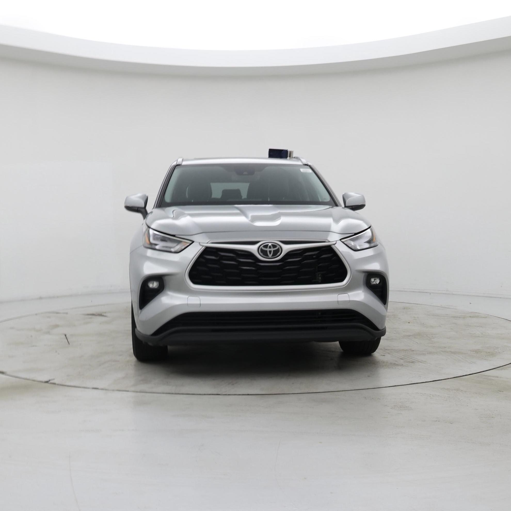 Thumbnail: 2022 Toyota Highlander - 5