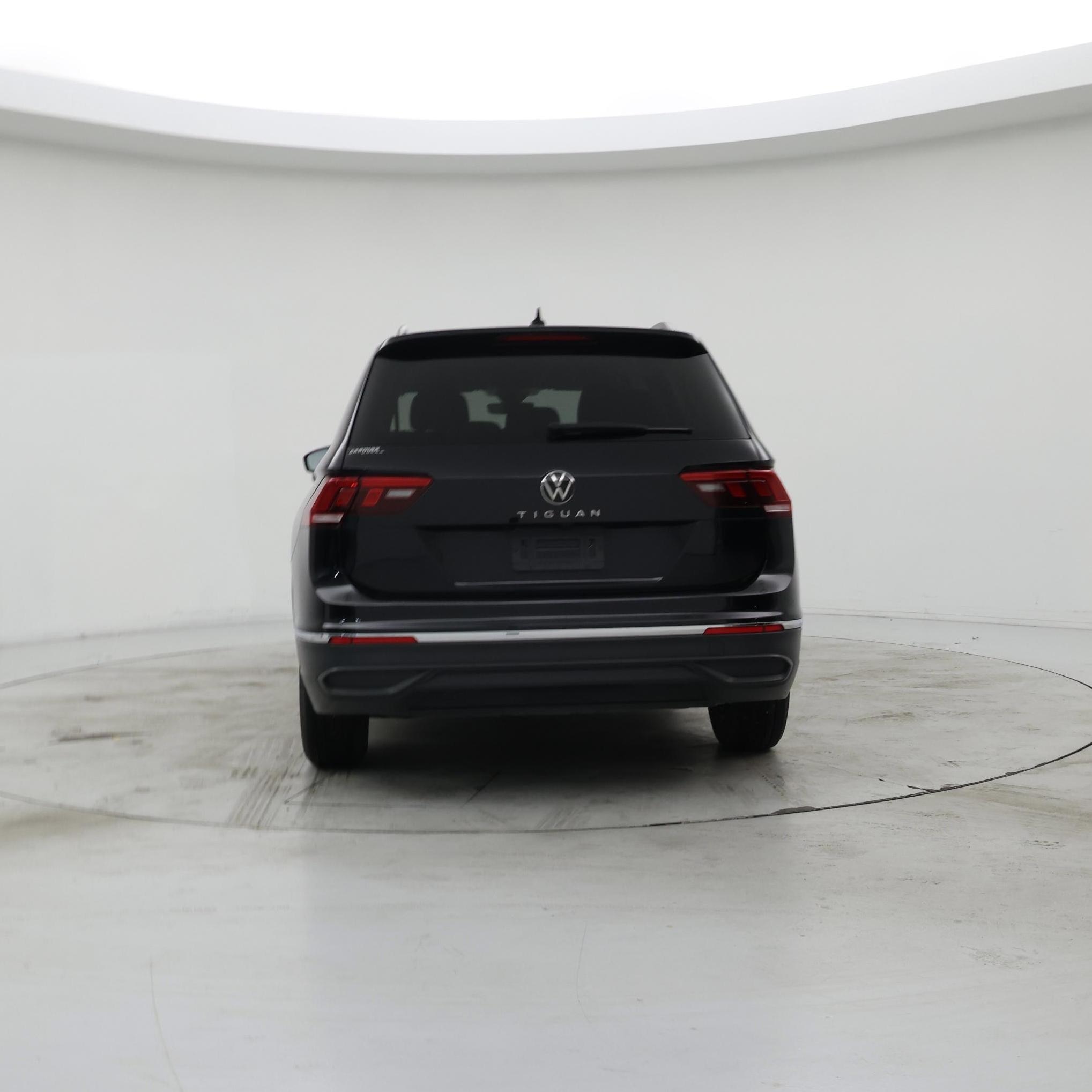Thumbnail: 2024 Volkswagen Tiguan - 6
