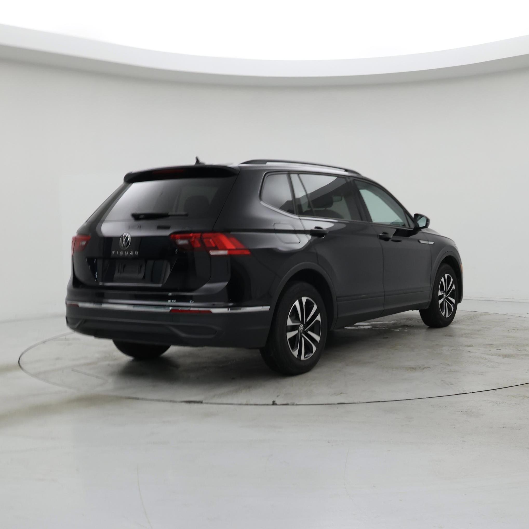 Thumbnail: 2024 Volkswagen Tiguan - 8