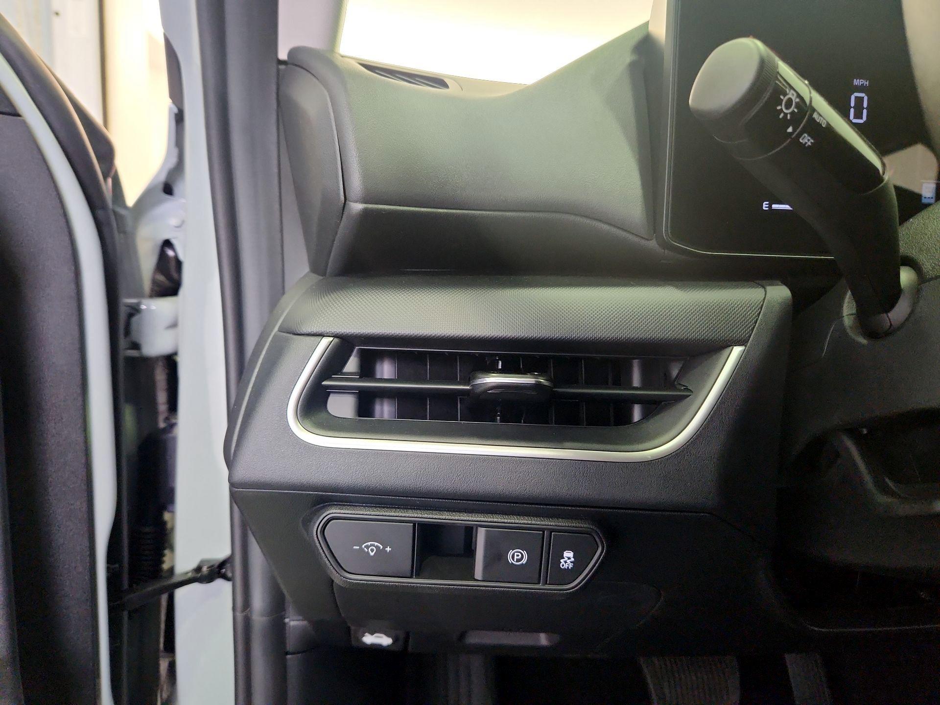 Thumbnail: 2025 Kia K4 - 13