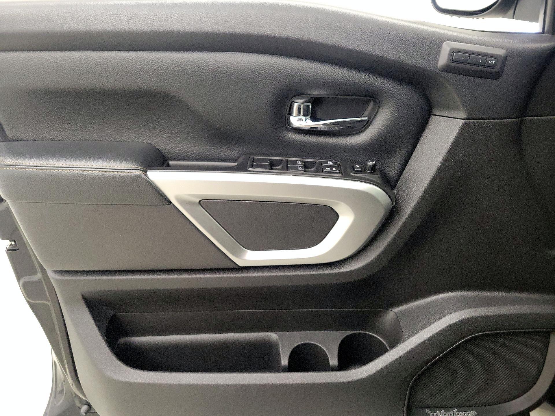 Thumbnail: 2017 Nissan Titan - 12