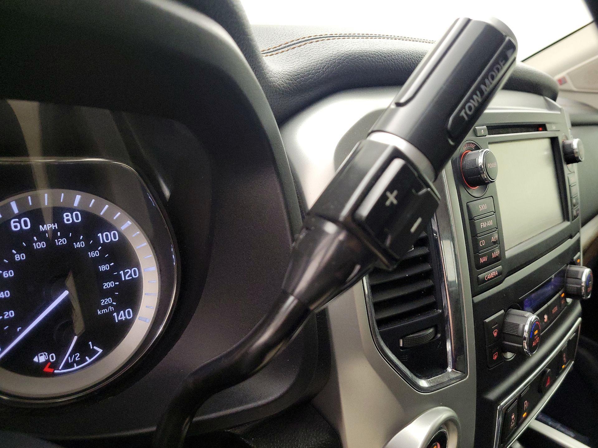 Thumbnail: 2017 Nissan Titan - 18