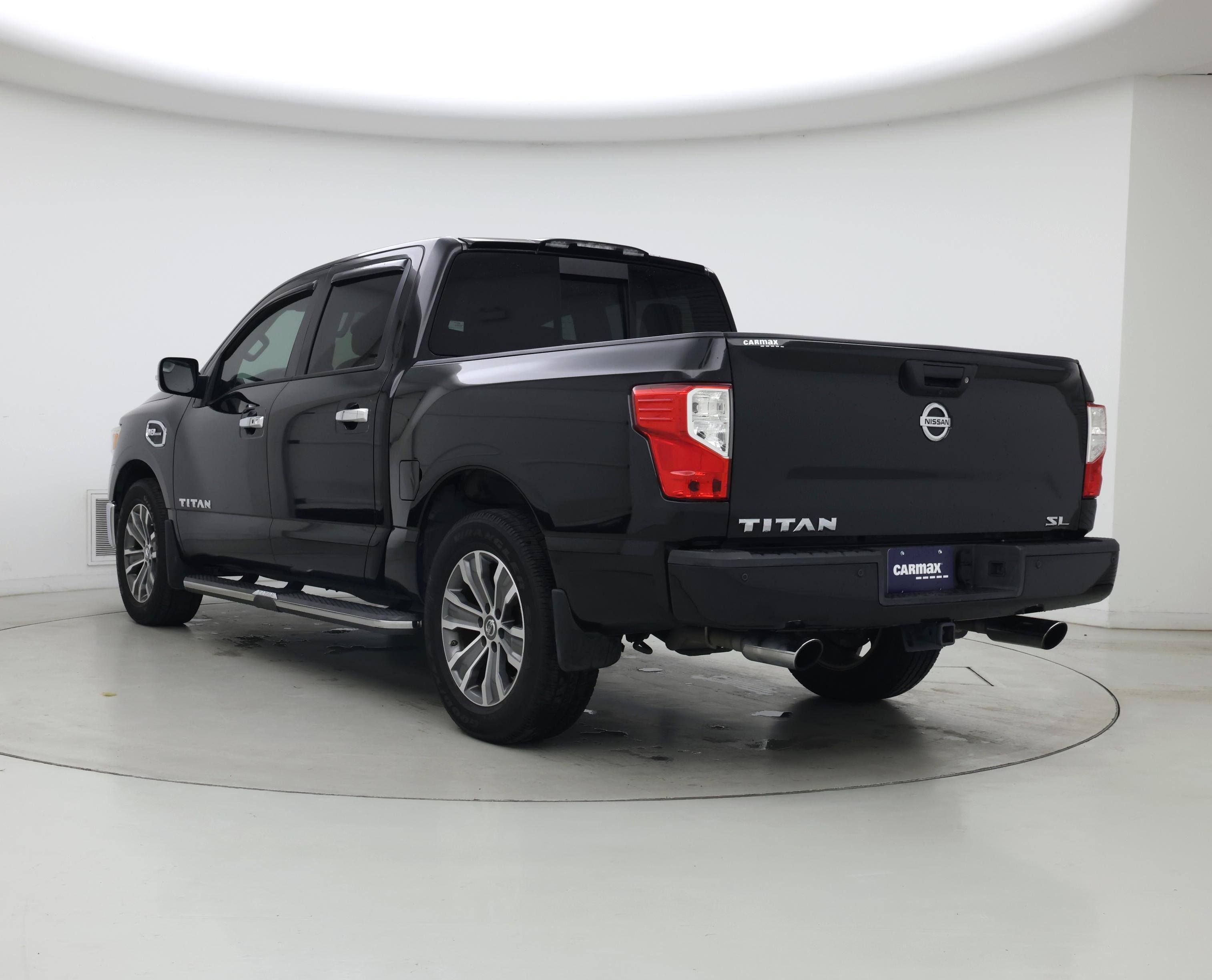 Thumbnail: 2017 Nissan Titan - 2