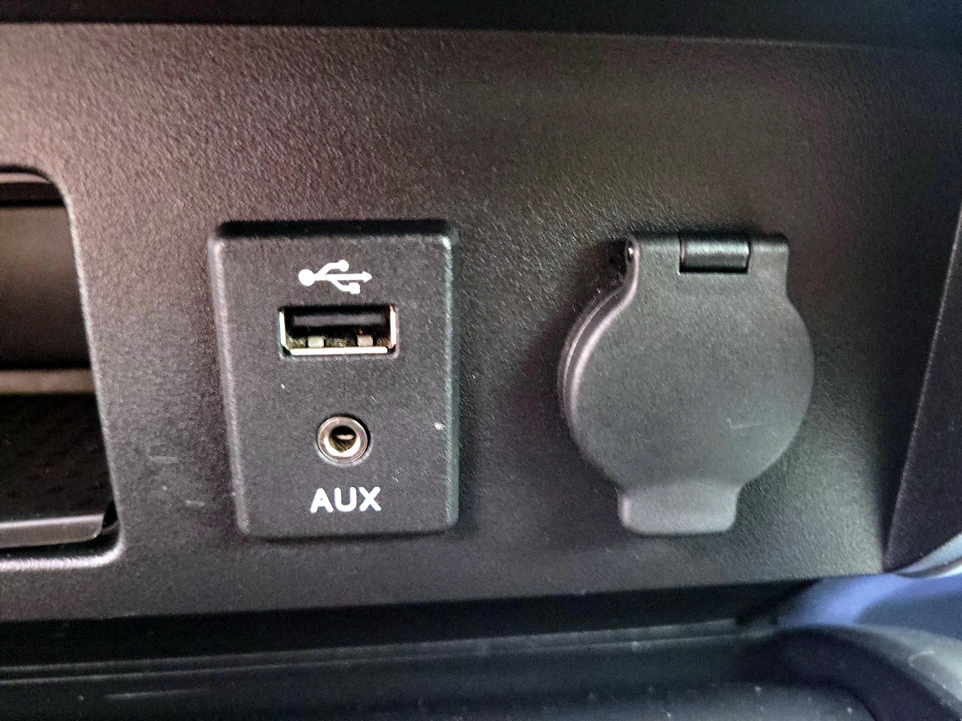 Thumbnail: 2017 Nissan Titan - 19