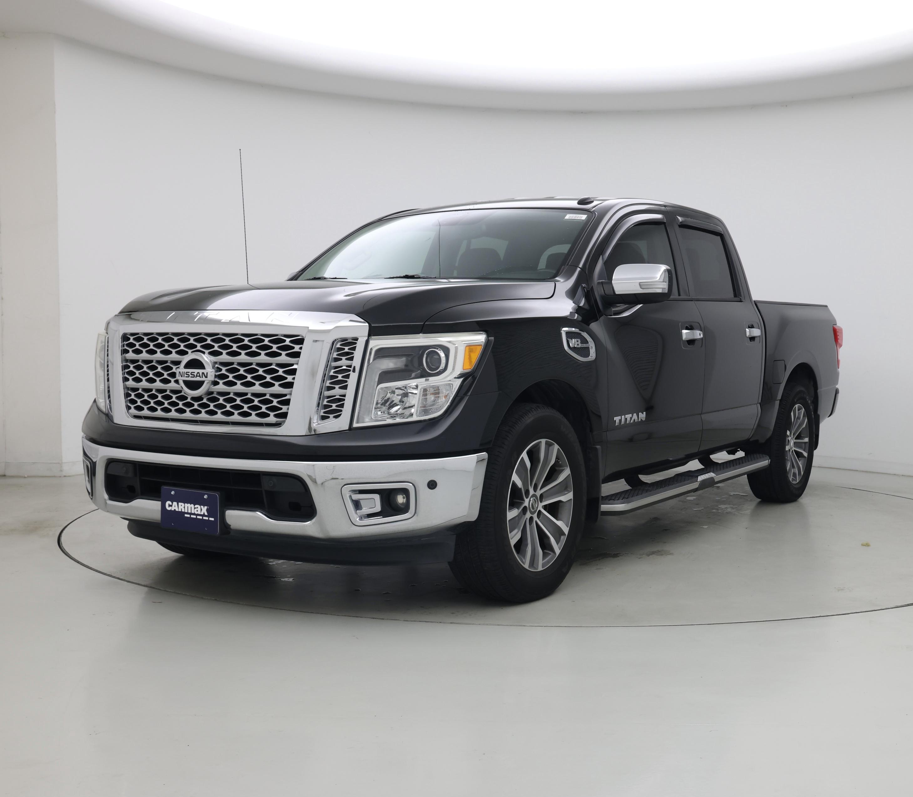 Thumbnail: 2017 Nissan Titan - 4